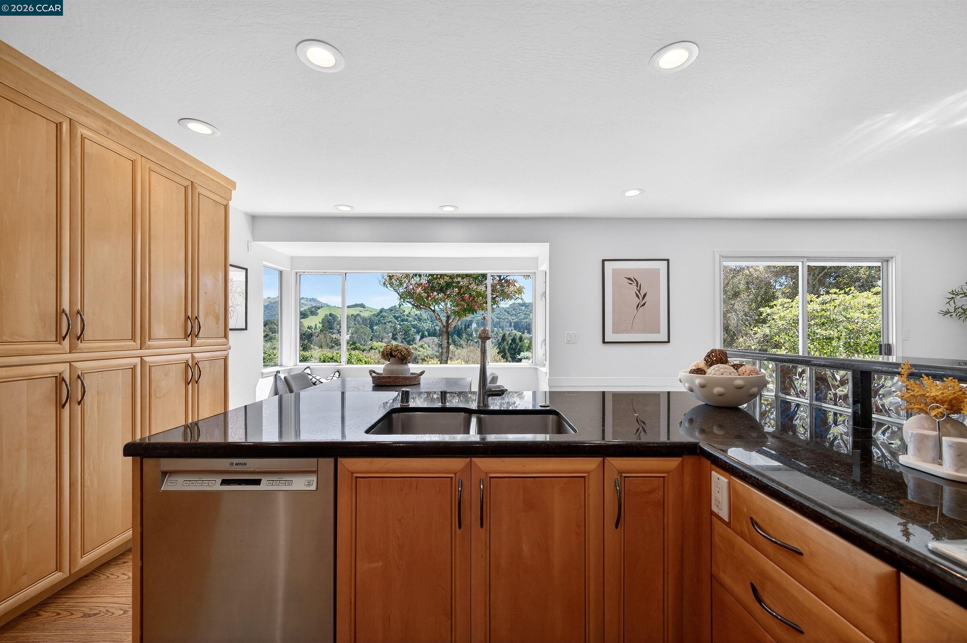Detail Gallery Image 17 of 46 For 157 Fernwood Dr, Moraga,  CA 94556 - 4 Beds | 2 Baths