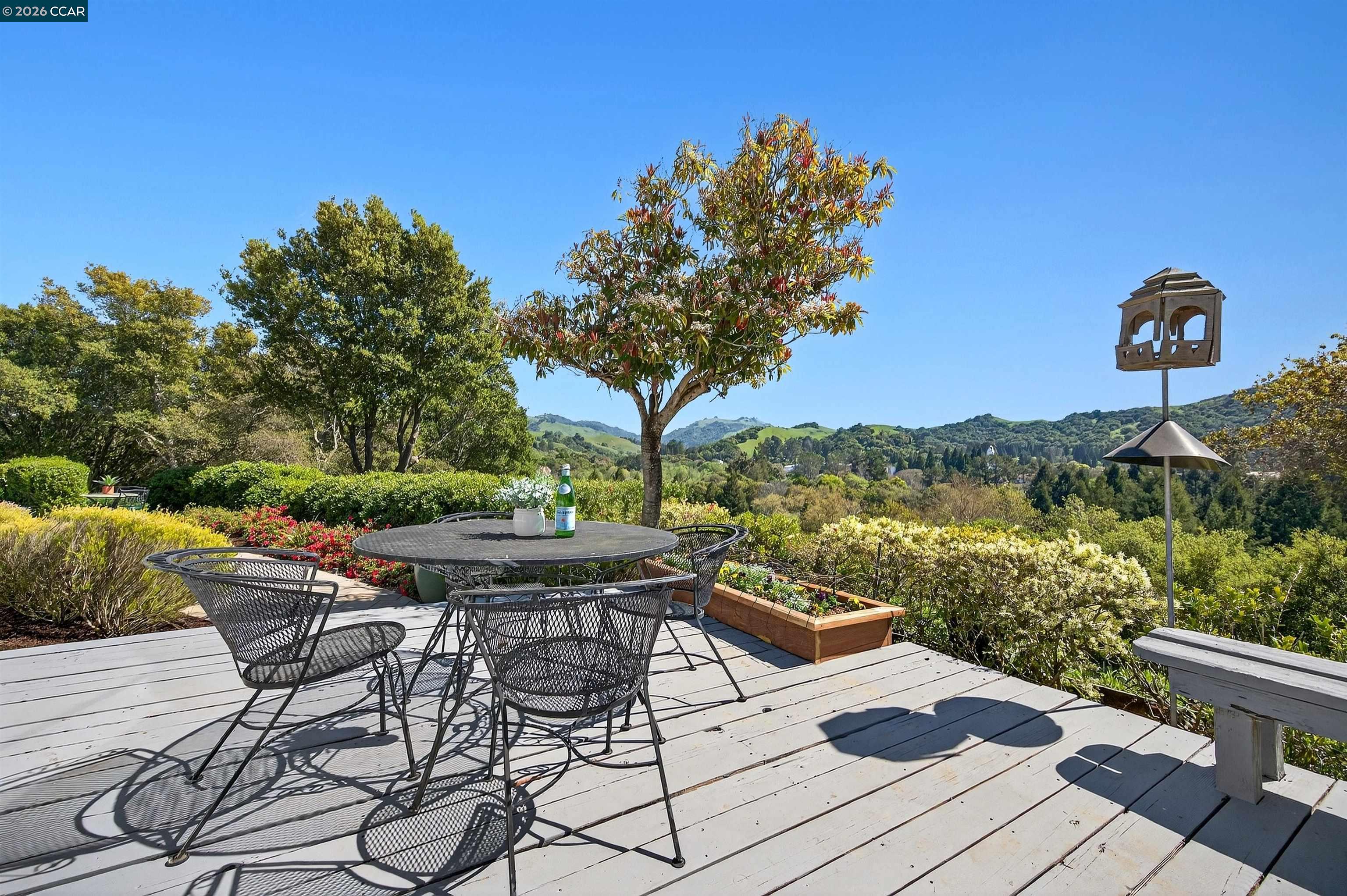 Detail Gallery Image 38 of 46 For 157 Fernwood Dr, Moraga,  CA 94556 - 4 Beds | 2 Baths