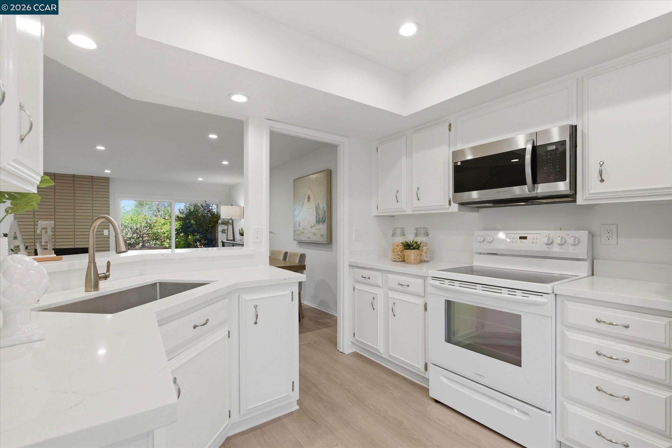 Detail Gallery Image 10 of 40 For 722 Tampico, Walnut Creek,  CA 94598 - 3 Beds | 2/1 Baths