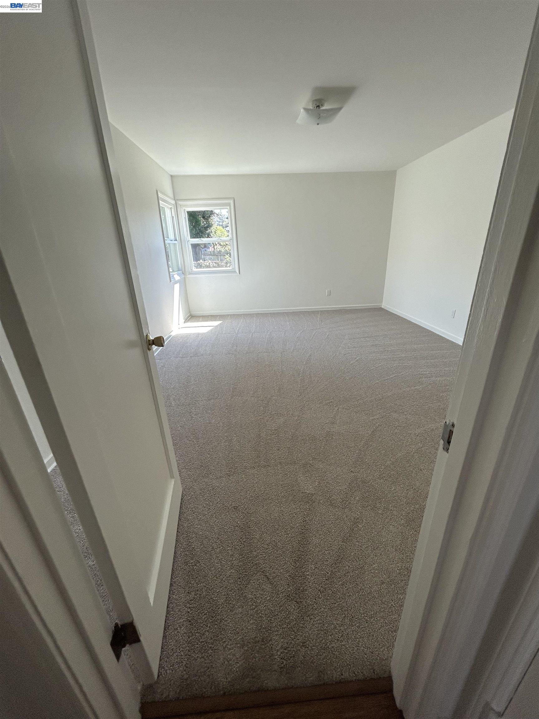 Detail Gallery Image 5 of 9 For 5418 Solano Ave, Richmond,  CA 94805 - 2 Beds | 1 Baths