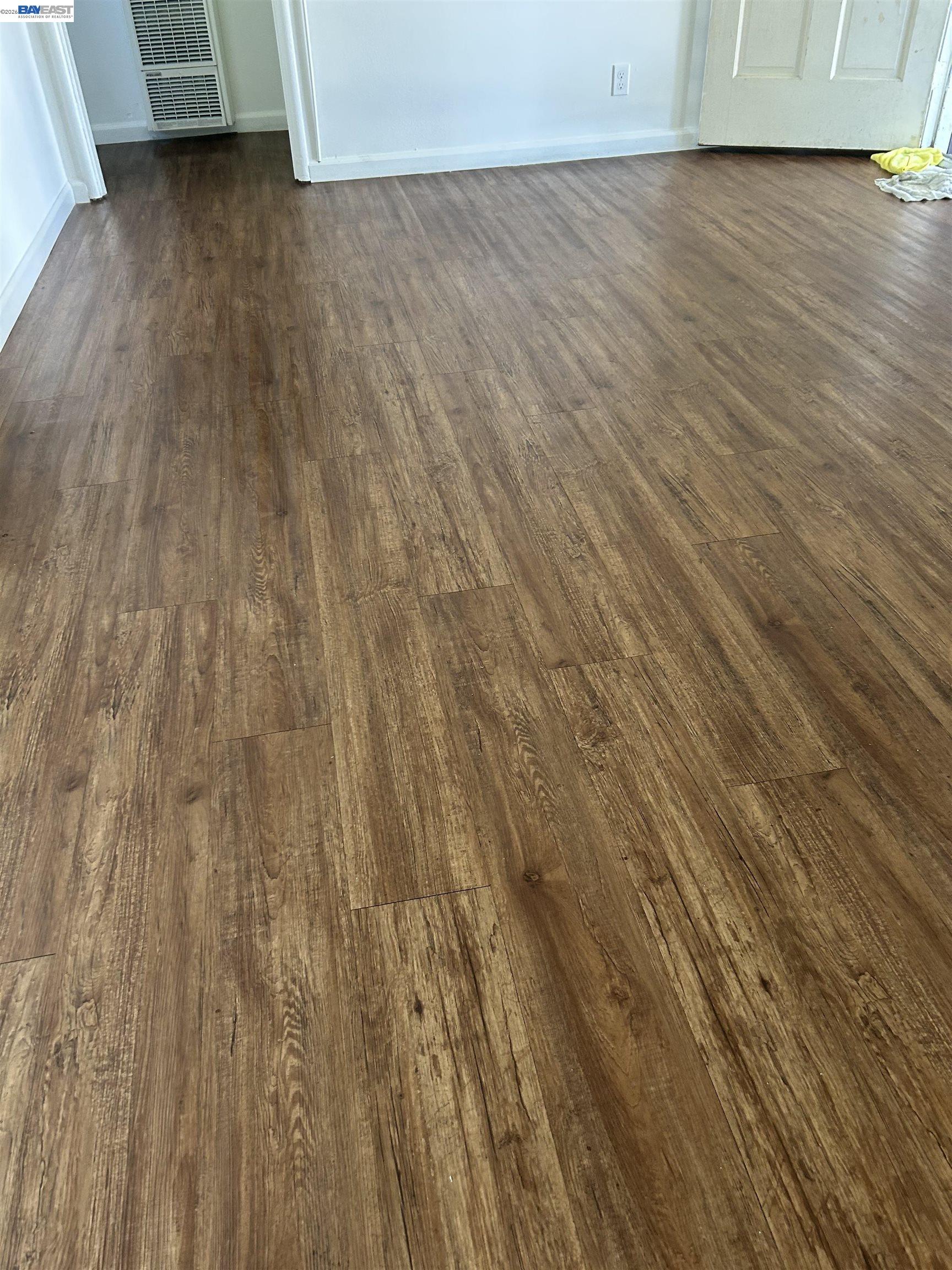 Detail Gallery Image 7 of 9 For 5418 Solano Ave, Richmond,  CA 94805 - 2 Beds | 1 Baths