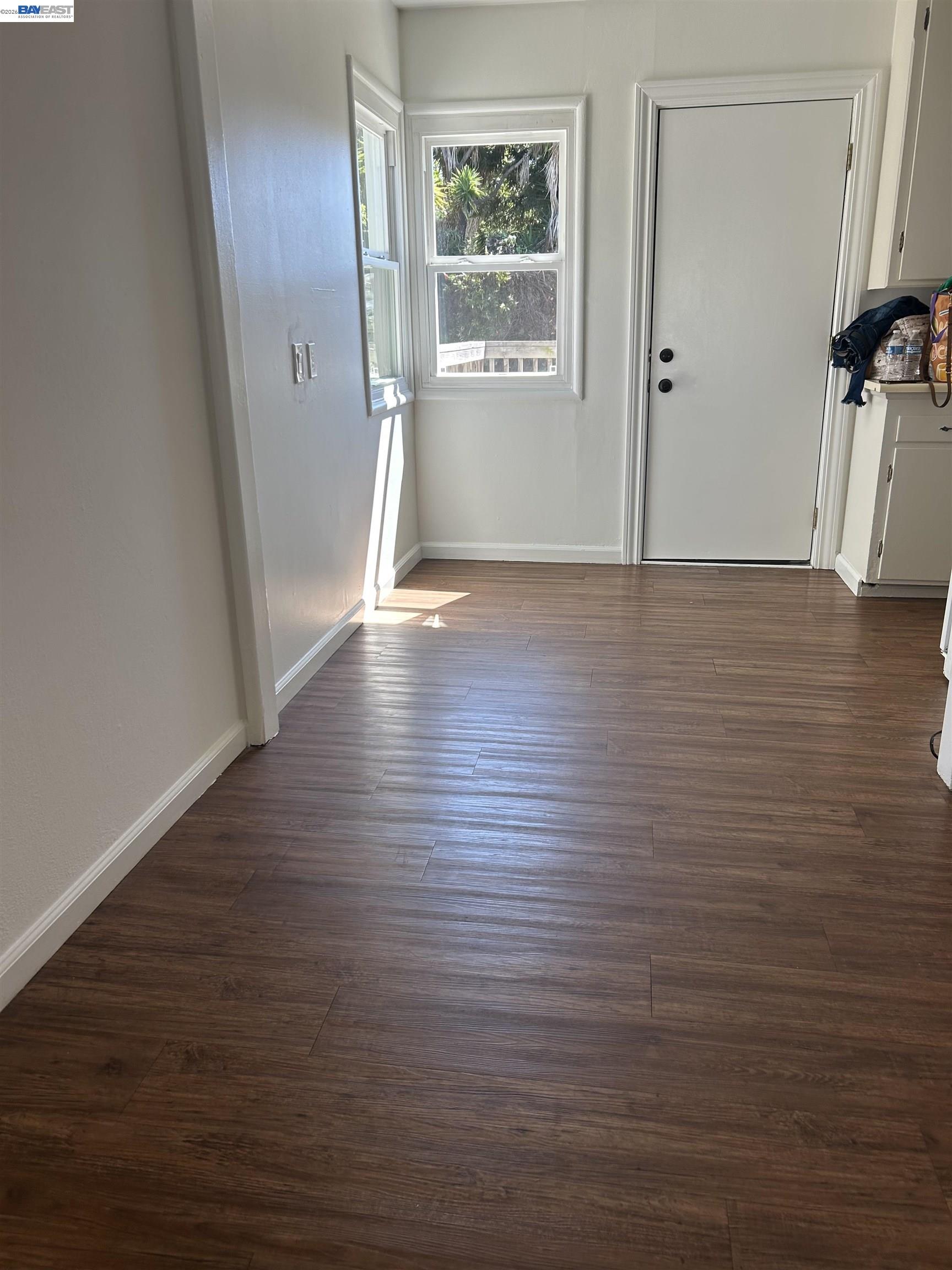 Detail Gallery Image 8 of 9 For 5418 Solano Ave, Richmond,  CA 94805 - 2 Beds | 1 Baths