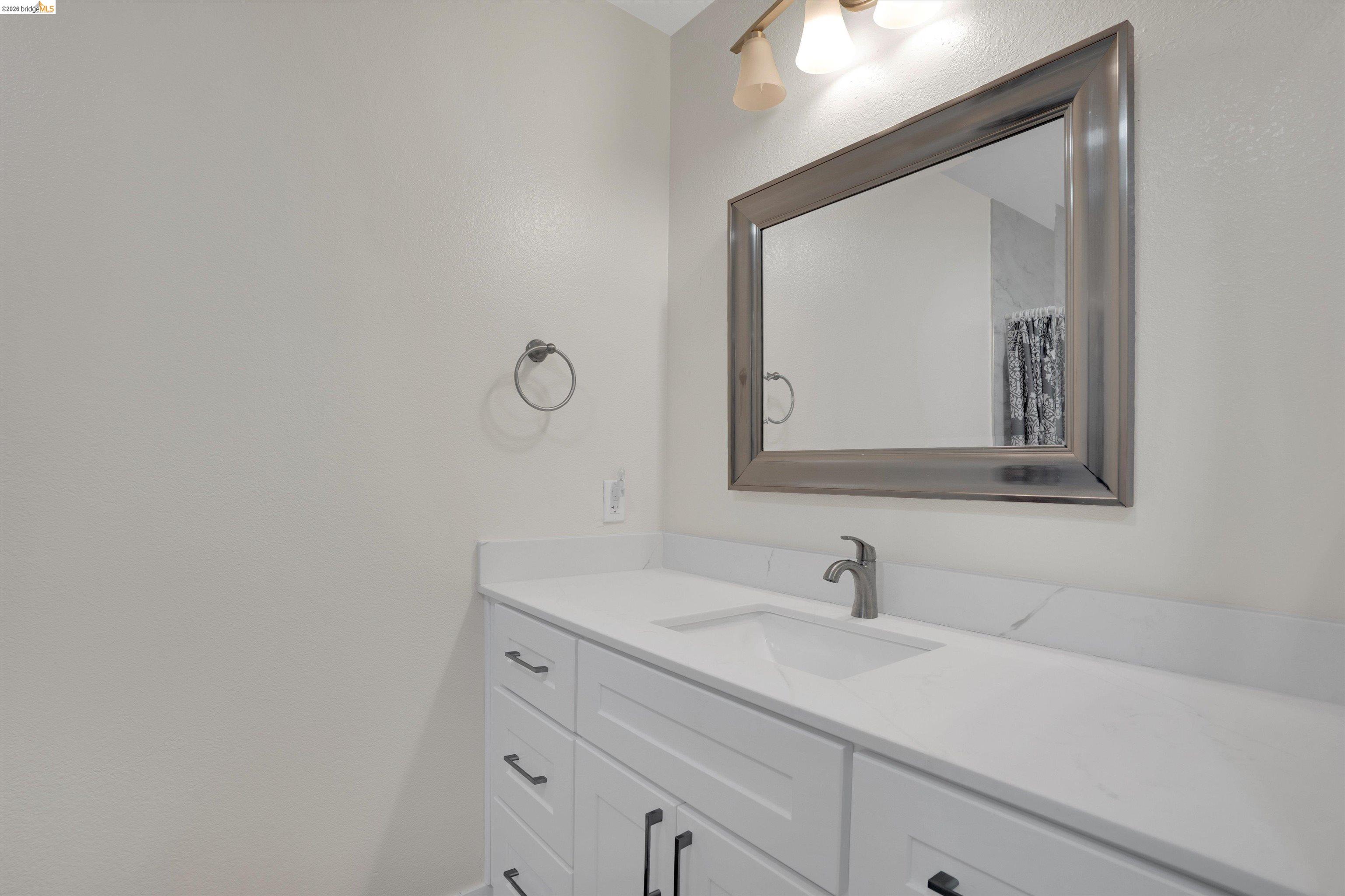 Detail Gallery Image 30 of 46 For 2921 Honeysuckle Cir, Antioch,  CA 94531 - 4 Beds | 2 Baths