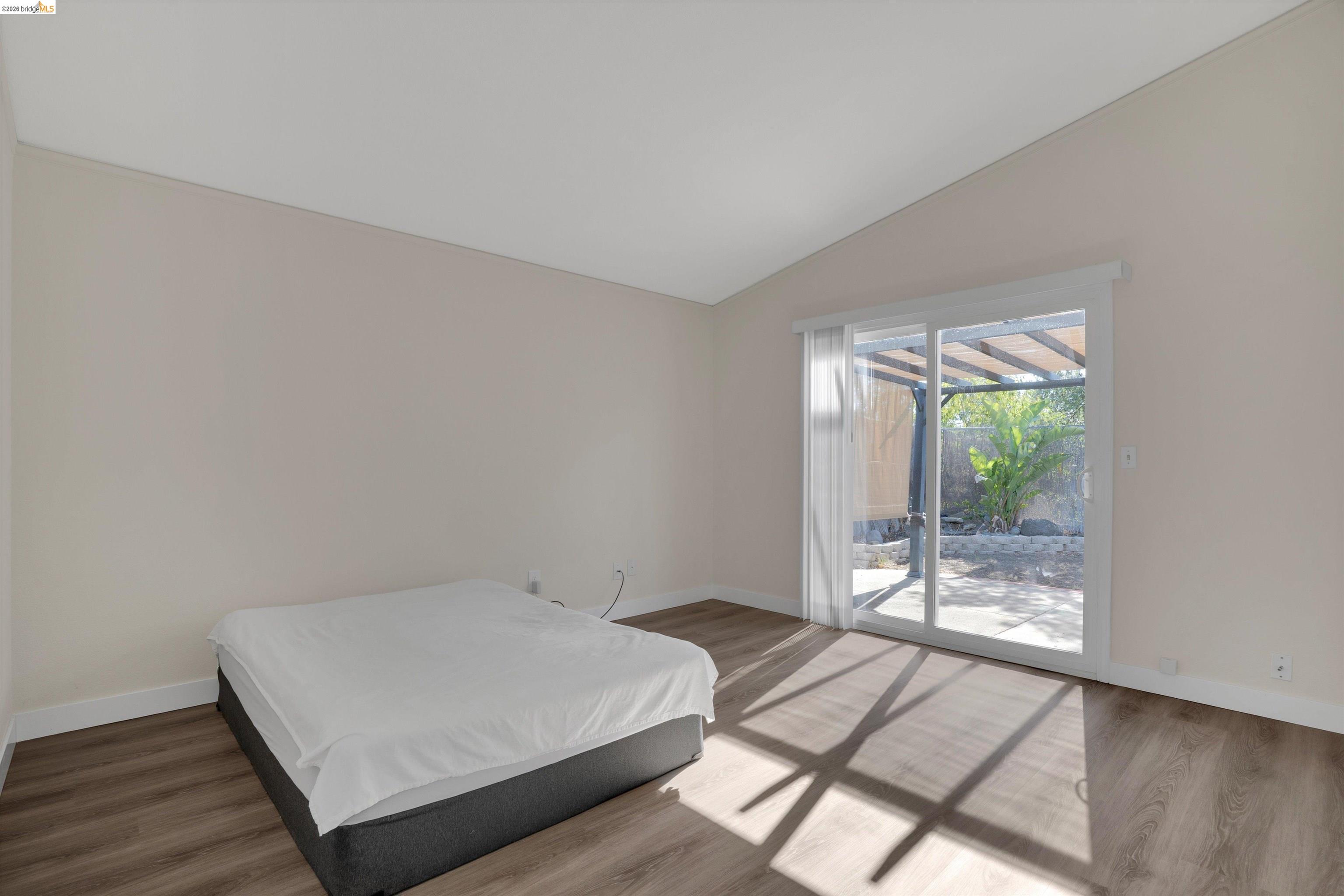 Detail Gallery Image 33 of 46 For 2921 Honeysuckle Cir, Antioch,  CA 94531 - 4 Beds | 2 Baths