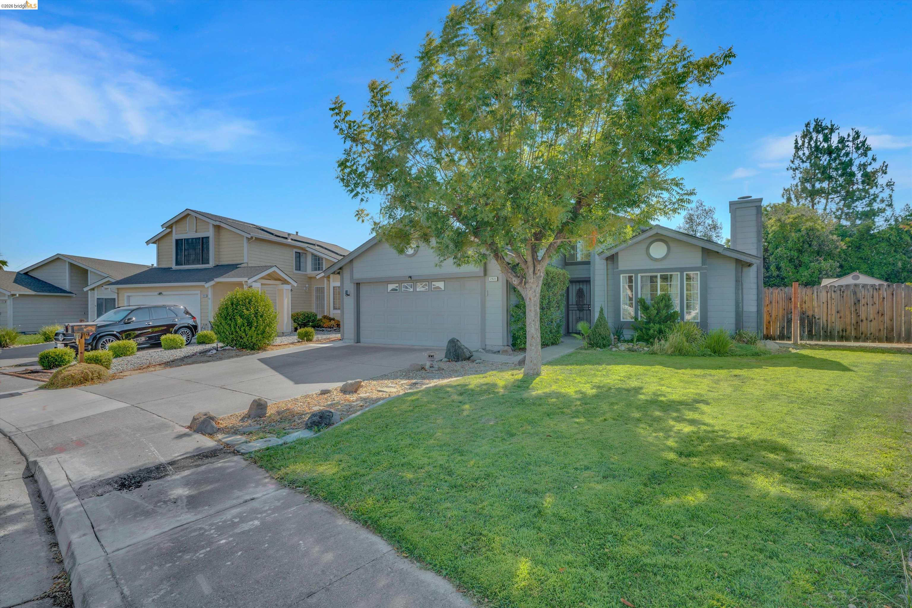 Detail Gallery Image 10 of 46 For 2921 Honeysuckle Cir, Antioch,  CA 94531 - 4 Beds | 2 Baths