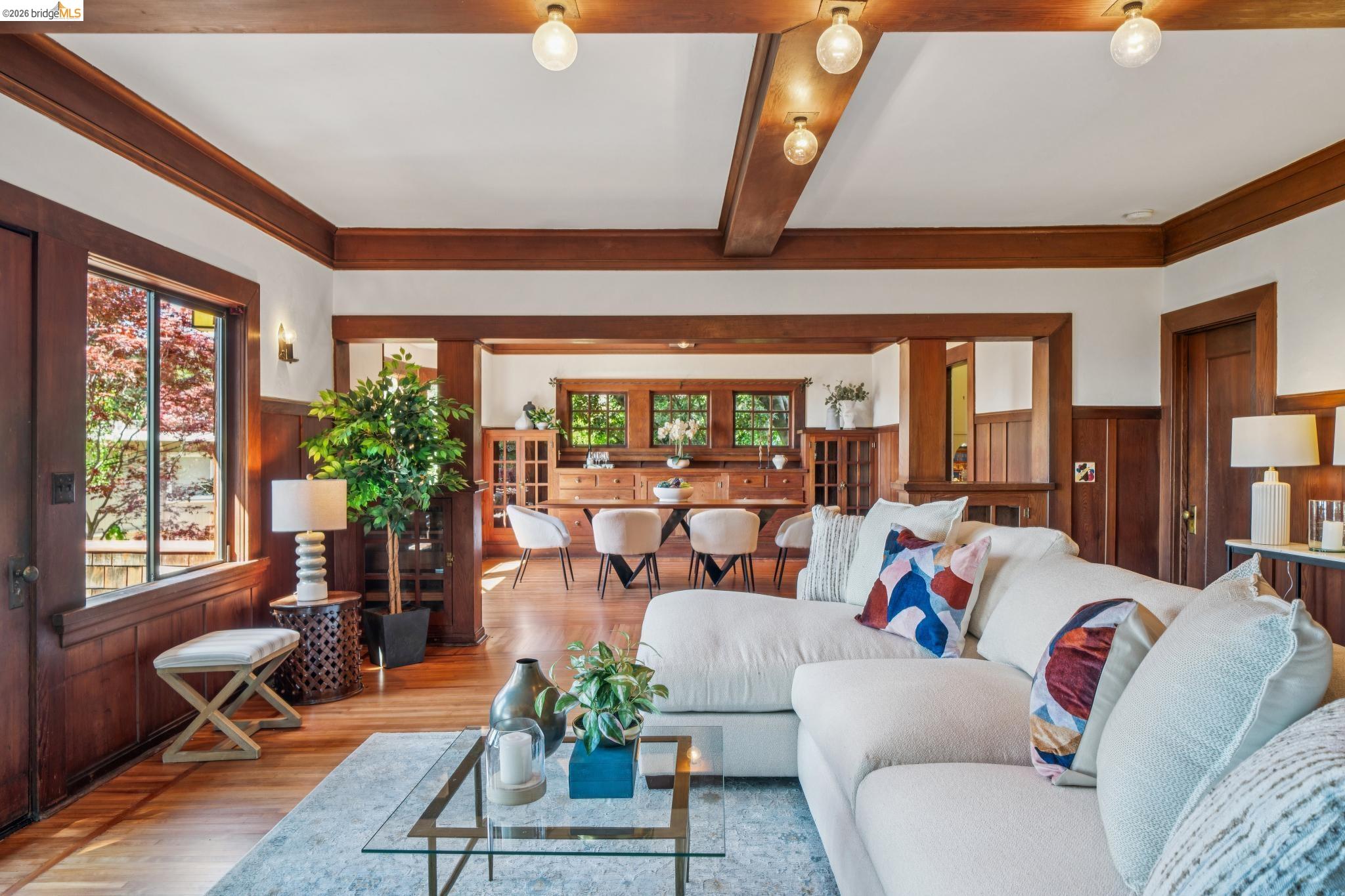 Detail Gallery Image 13 of 60 For 813 San Diego Road, Berkeley,  CA 94707 - 4 Beds | 3 Baths