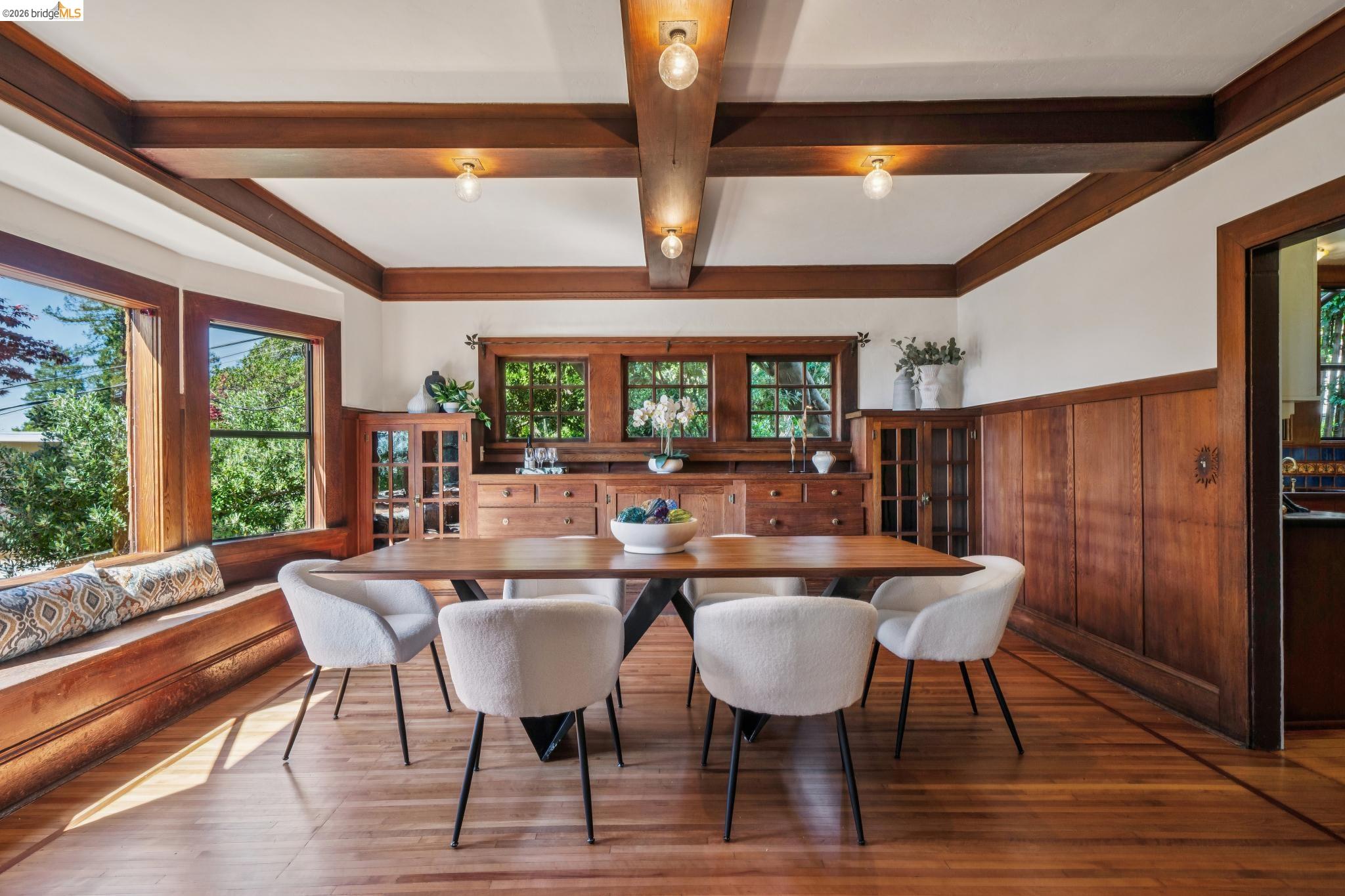 Detail Gallery Image 19 of 60 For 813 San Diego Road, Berkeley,  CA 94707 - 4 Beds | 3 Baths