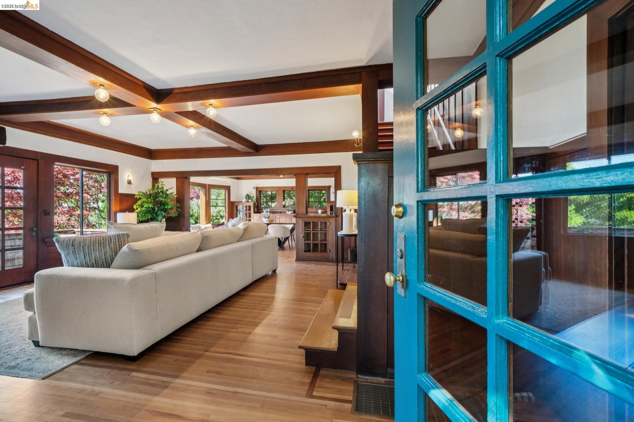 Detail Gallery Image 3 of 60 For 813 San Diego Road, Berkeley,  CA 94707 - 4 Beds | 3 Baths