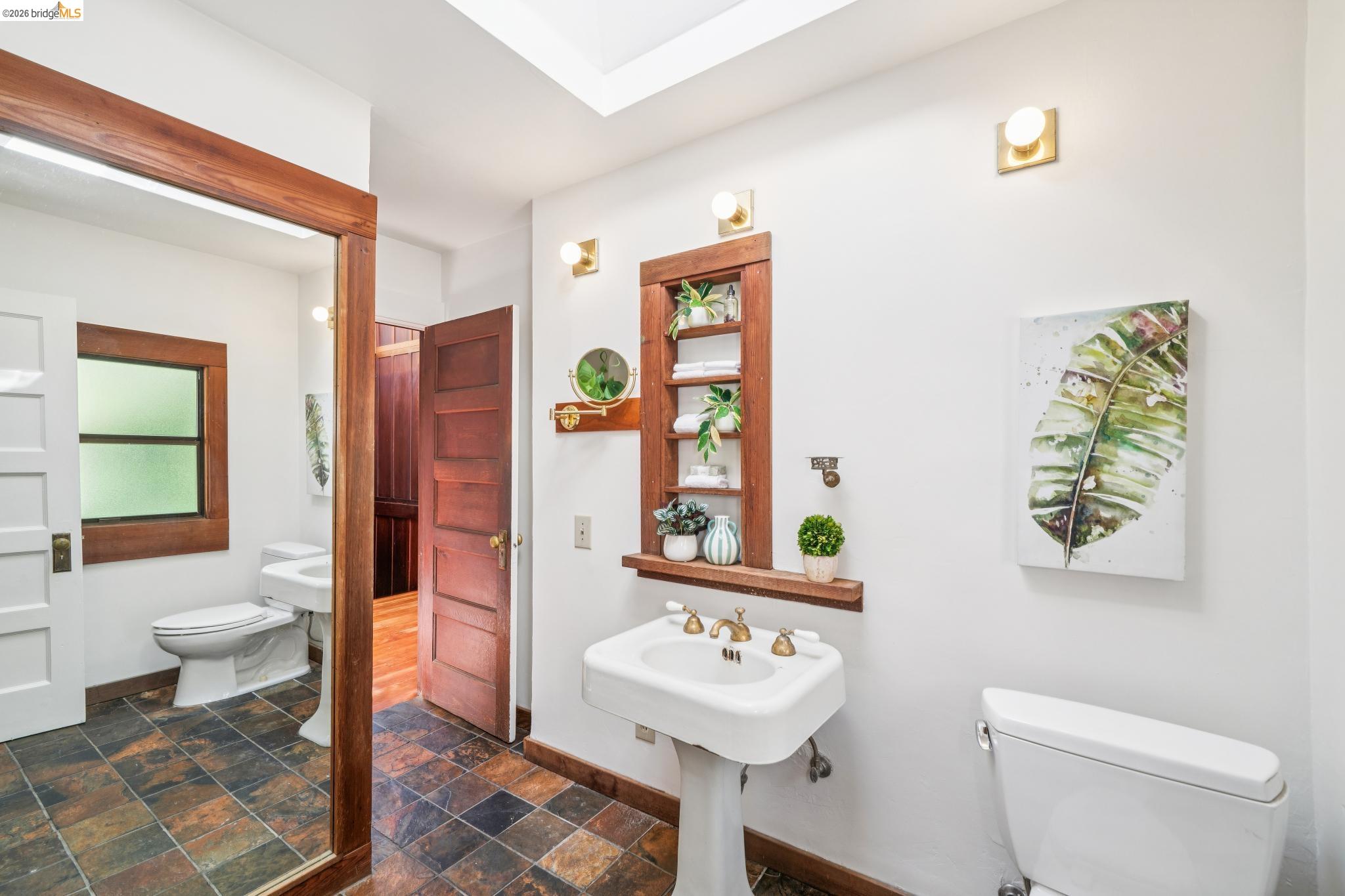 Detail Gallery Image 51 of 60 For 813 San Diego Road, Berkeley,  CA 94707 - 4 Beds | 3 Baths