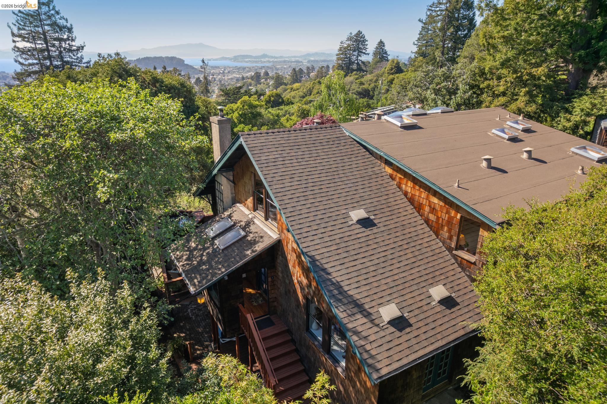 Detail Gallery Image 59 of 60 For 813 San Diego Road, Berkeley,  CA 94707 - 4 Beds | 3 Baths