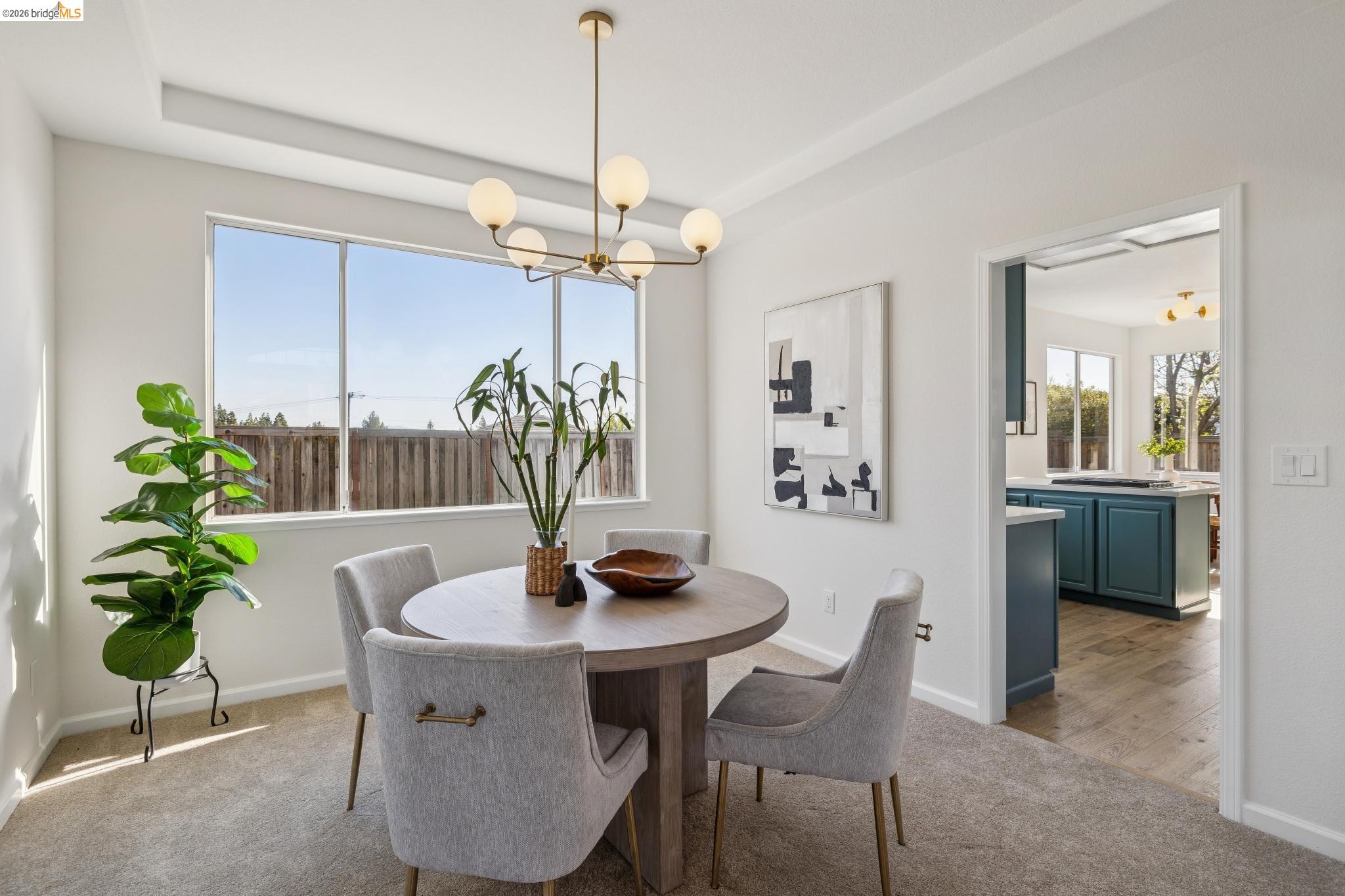 Detail Gallery Image 13 of 60 For 2004 Fries Ct, Martinez,  CA 94553 - 4 Beds | 2/1 Baths