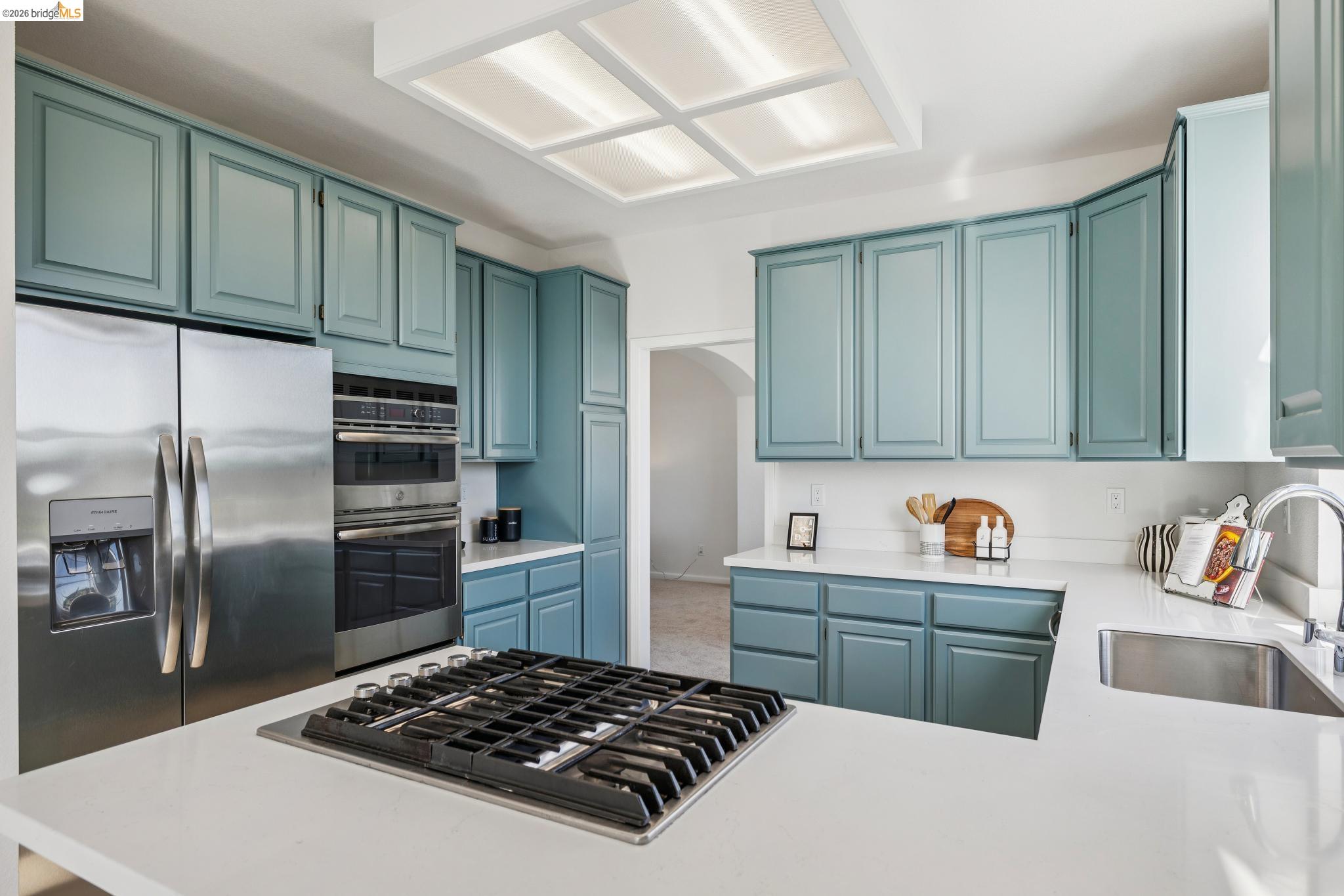 Detail Gallery Image 21 of 60 For 2004 Fries Ct, Martinez,  CA 94553 - 4 Beds | 2/1 Baths