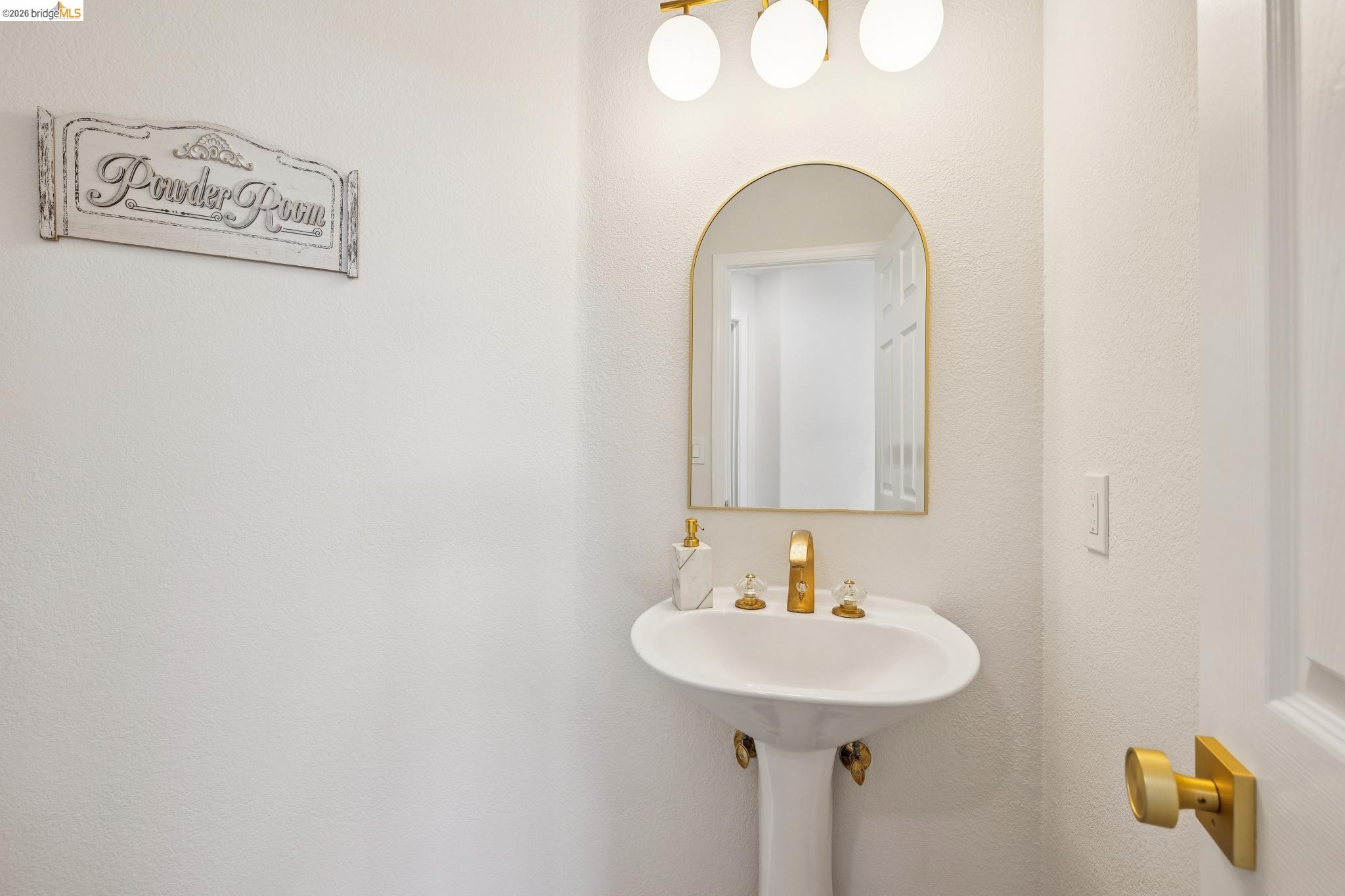 Detail Gallery Image 31 of 60 For 2004 Fries Ct, Martinez,  CA 94553 - 4 Beds | 2/1 Baths