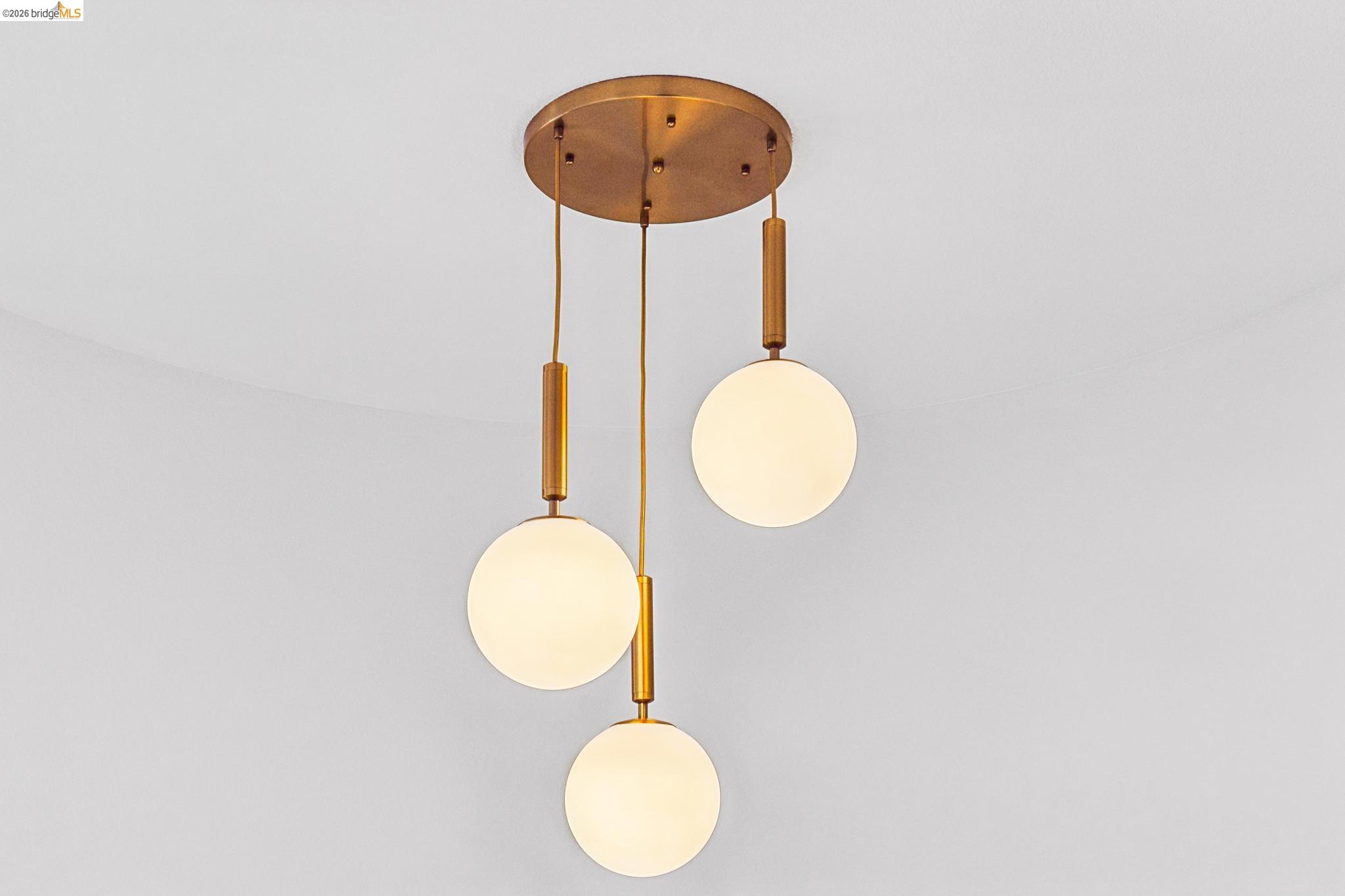 Detail Gallery Image 33 of 60 For 2004 Fries Ct, Martinez,  CA 94553 - 4 Beds | 2/1 Baths