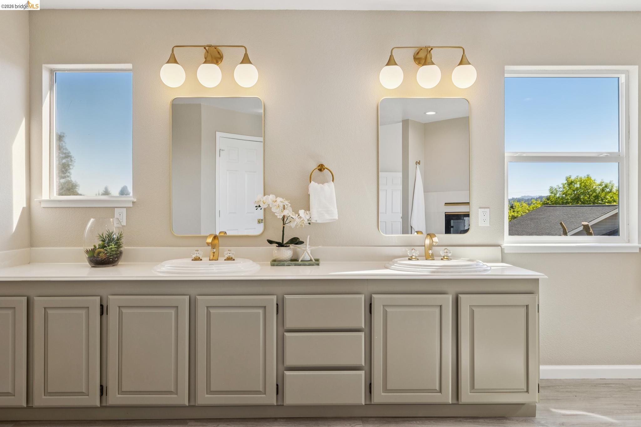 Detail Gallery Image 40 of 60 For 2004 Fries Ct, Martinez,  CA 94553 - 4 Beds | 2/1 Baths