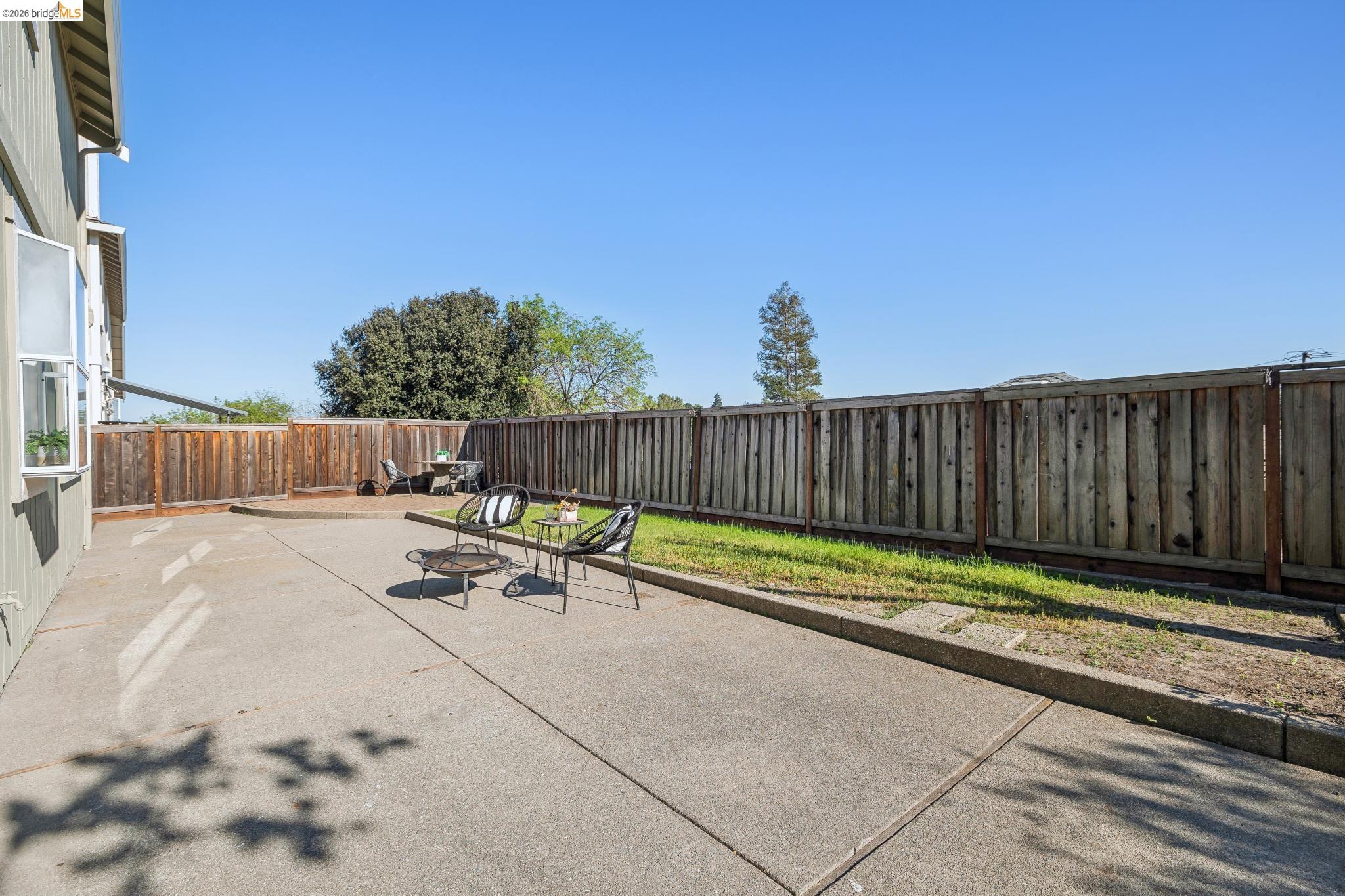 Detail Gallery Image 59 of 60 For 2004 Fries Ct, Martinez,  CA 94553 - 4 Beds | 2/1 Baths