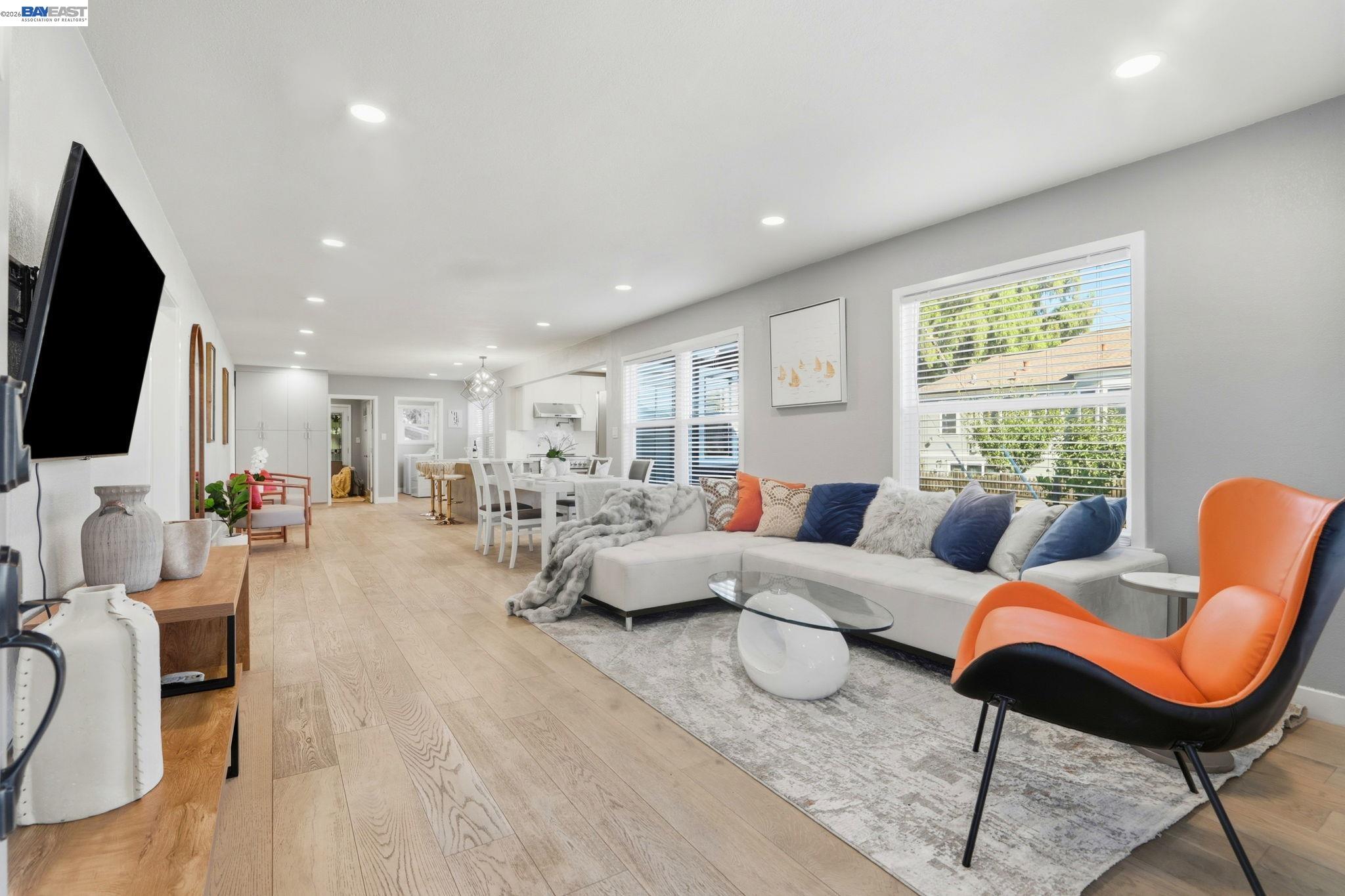 Detail Gallery Image 12 of 57 For 37286 3rd St, Fremont,  CA 94536 - 4 Beds | 3 Baths