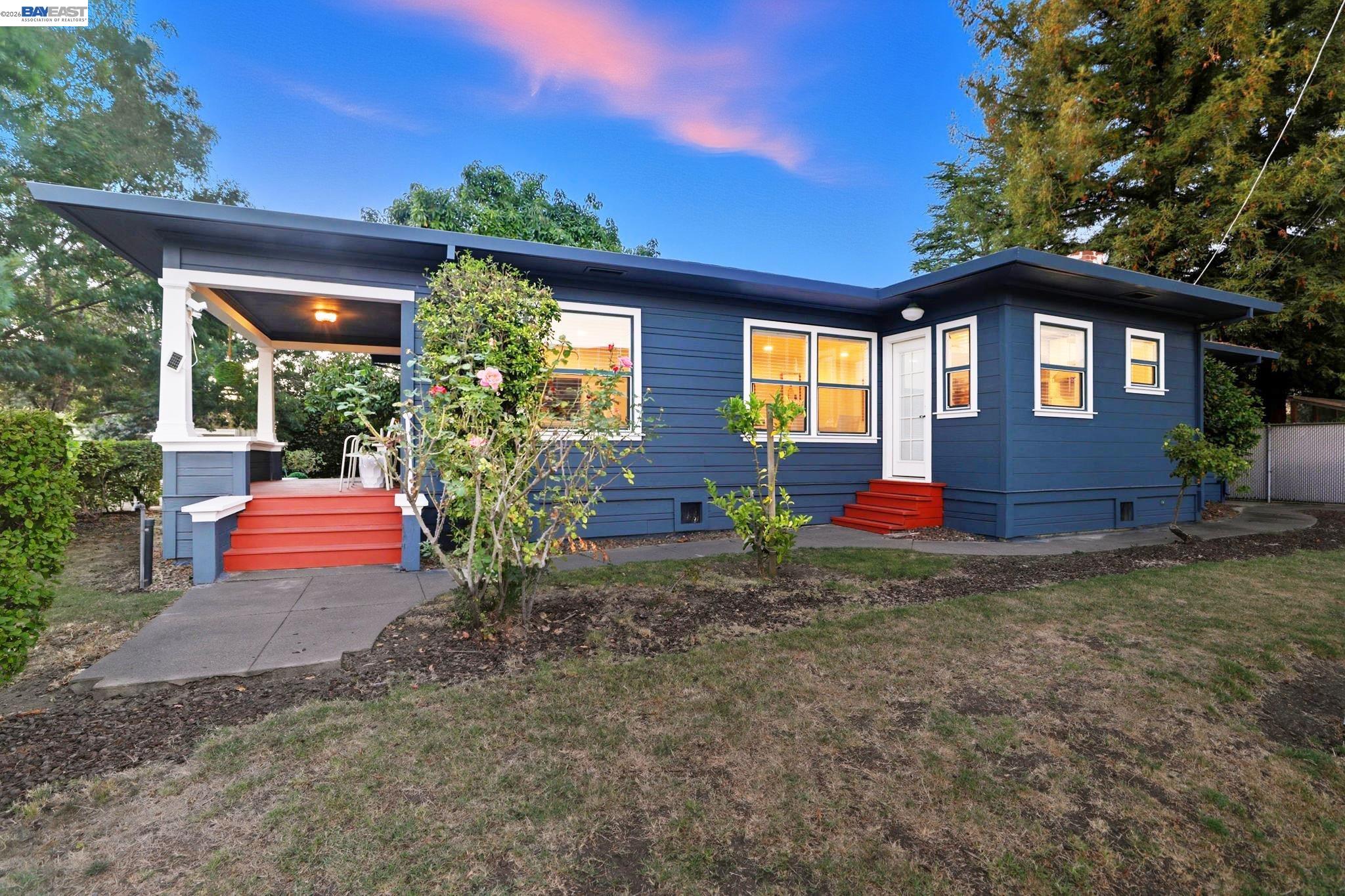 Detail Gallery Image 4 of 57 For 37286 3rd St, Fremont,  CA 94536 - 4 Beds | 3 Baths