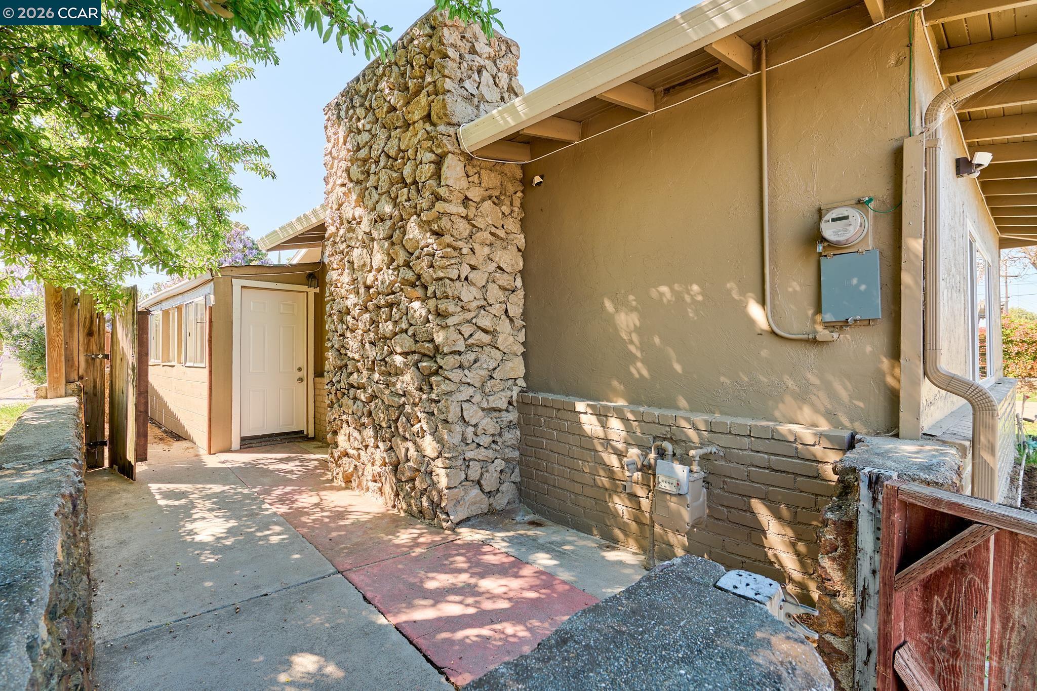 Detail Gallery Image 22 of 25 For 620 Lynn Ave, Antioch,  CA 94509 - 4 Beds | 2 Baths