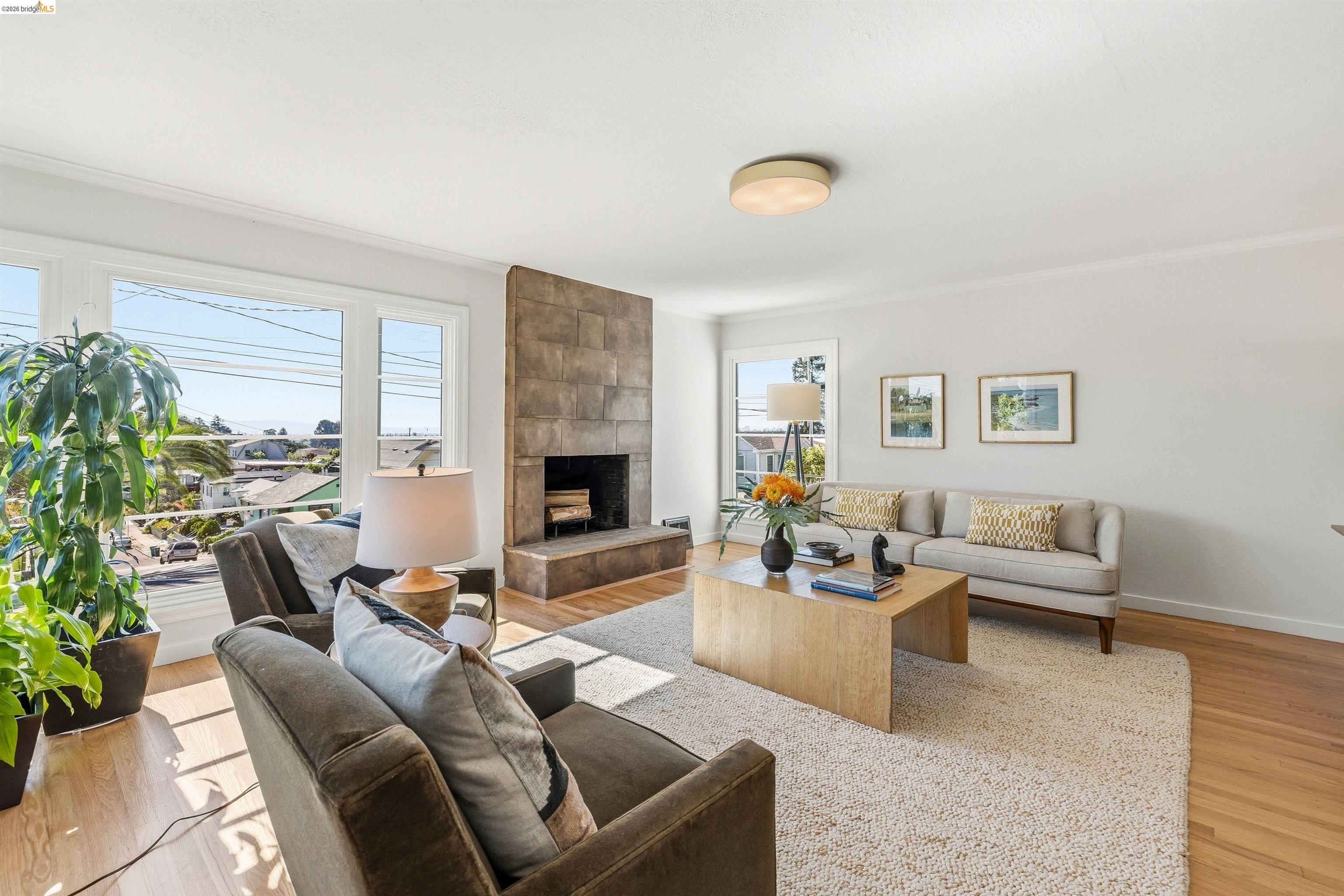 Detail Gallery Image 11 of 60 For 4484 Tulip Ave, Oakland,  CA 94619 - 3 Beds | 2 Baths