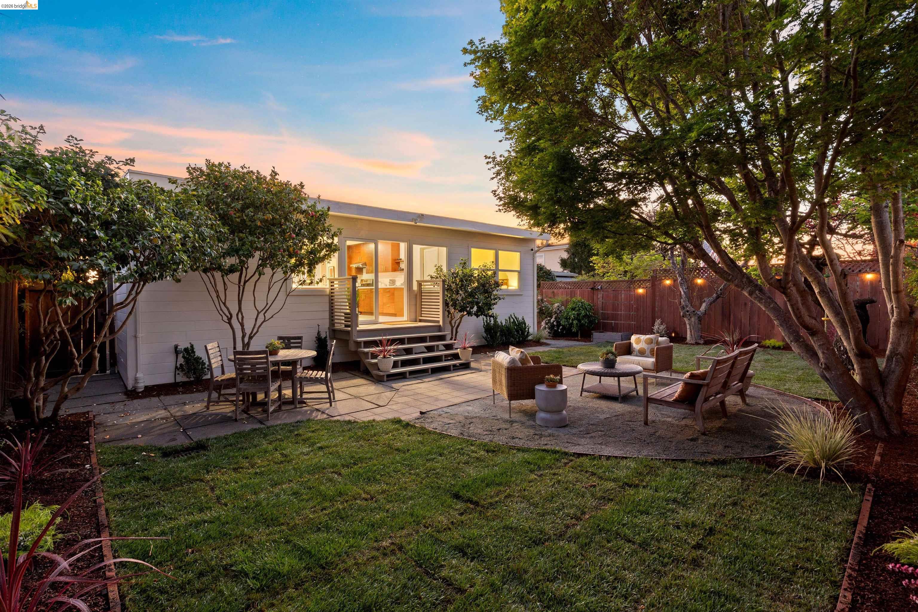 Detail Gallery Image 45 of 60 For 4484 Tulip Ave, Oakland,  CA 94619 - 3 Beds | 2 Baths