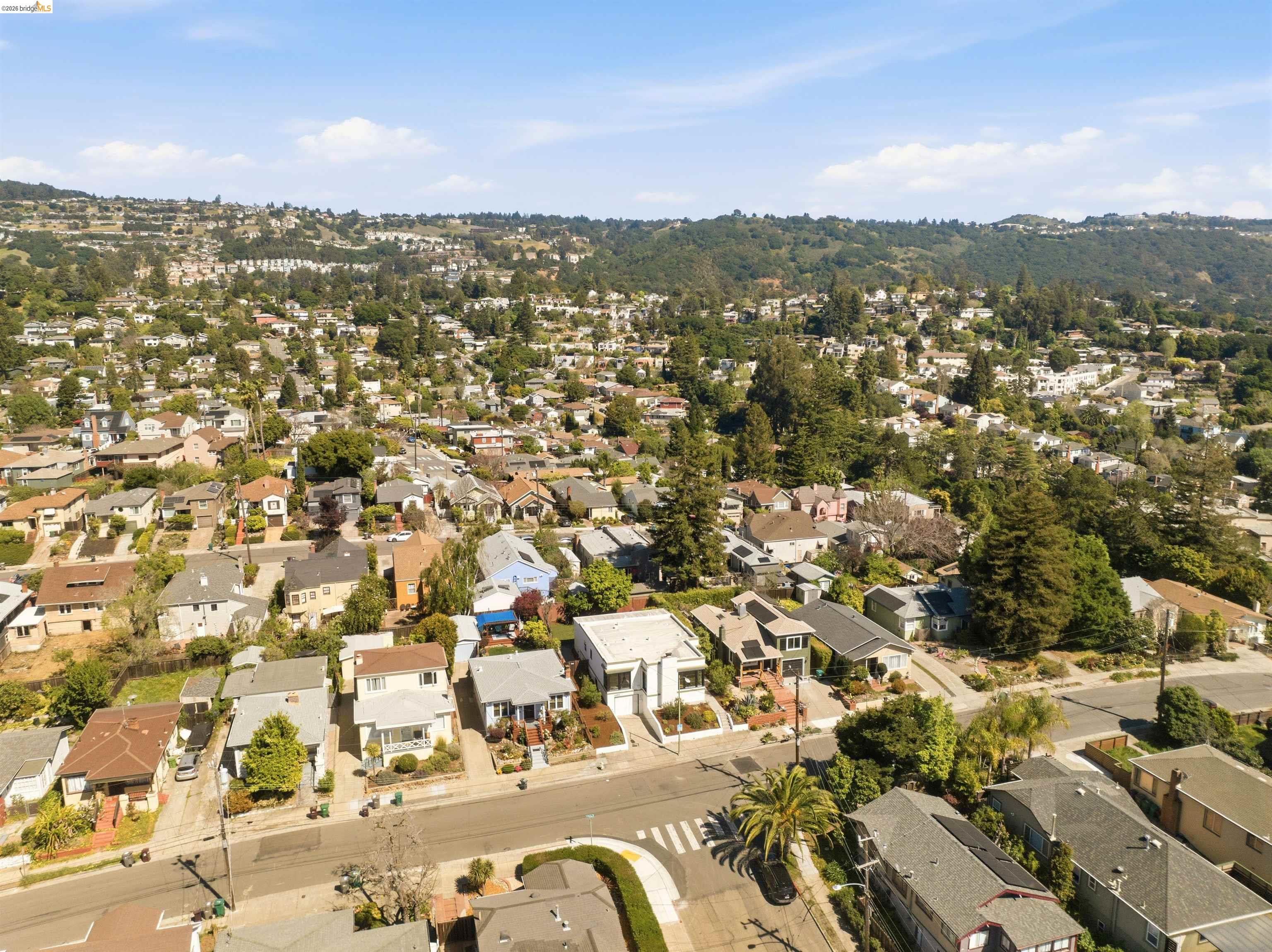 Detail Gallery Image 52 of 60 For 4484 Tulip Ave, Oakland,  CA 94619 - 3 Beds | 2 Baths