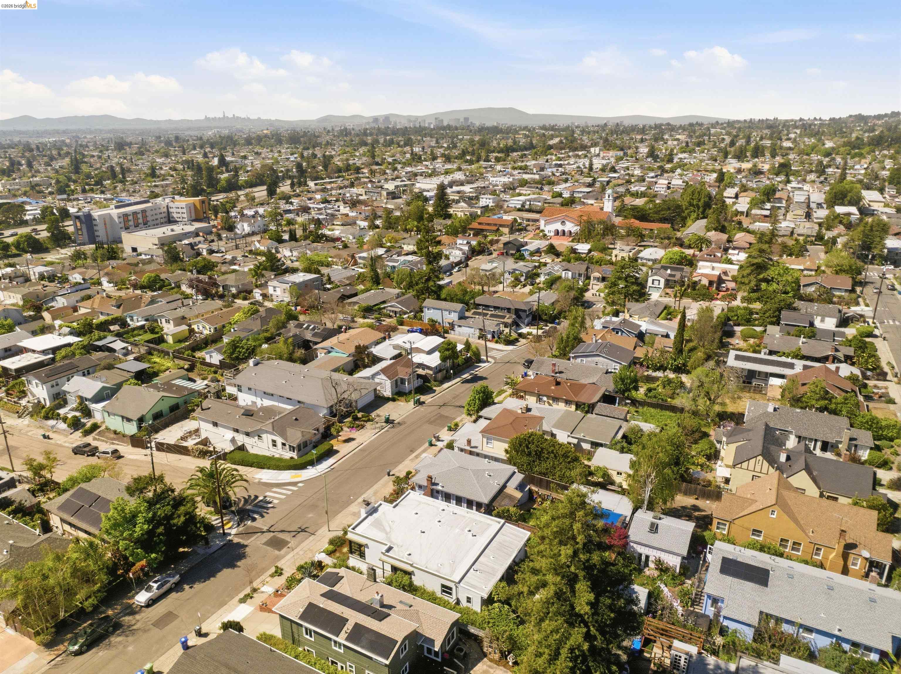 Detail Gallery Image 54 of 60 For 4484 Tulip Ave, Oakland,  CA 94619 - 3 Beds | 2 Baths