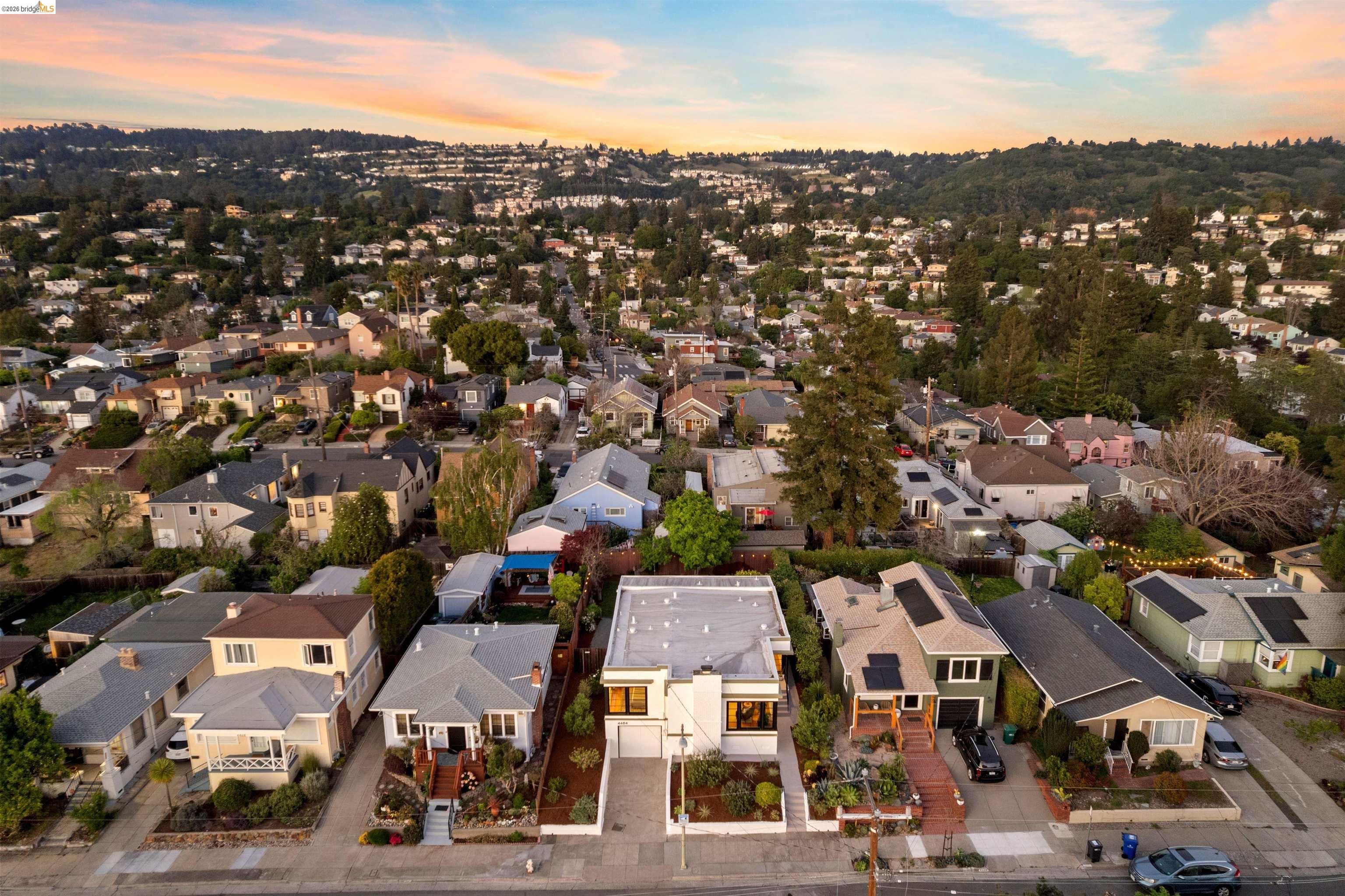 Detail Gallery Image 56 of 60 For 4484 Tulip Ave, Oakland,  CA 94619 - 3 Beds | 2 Baths