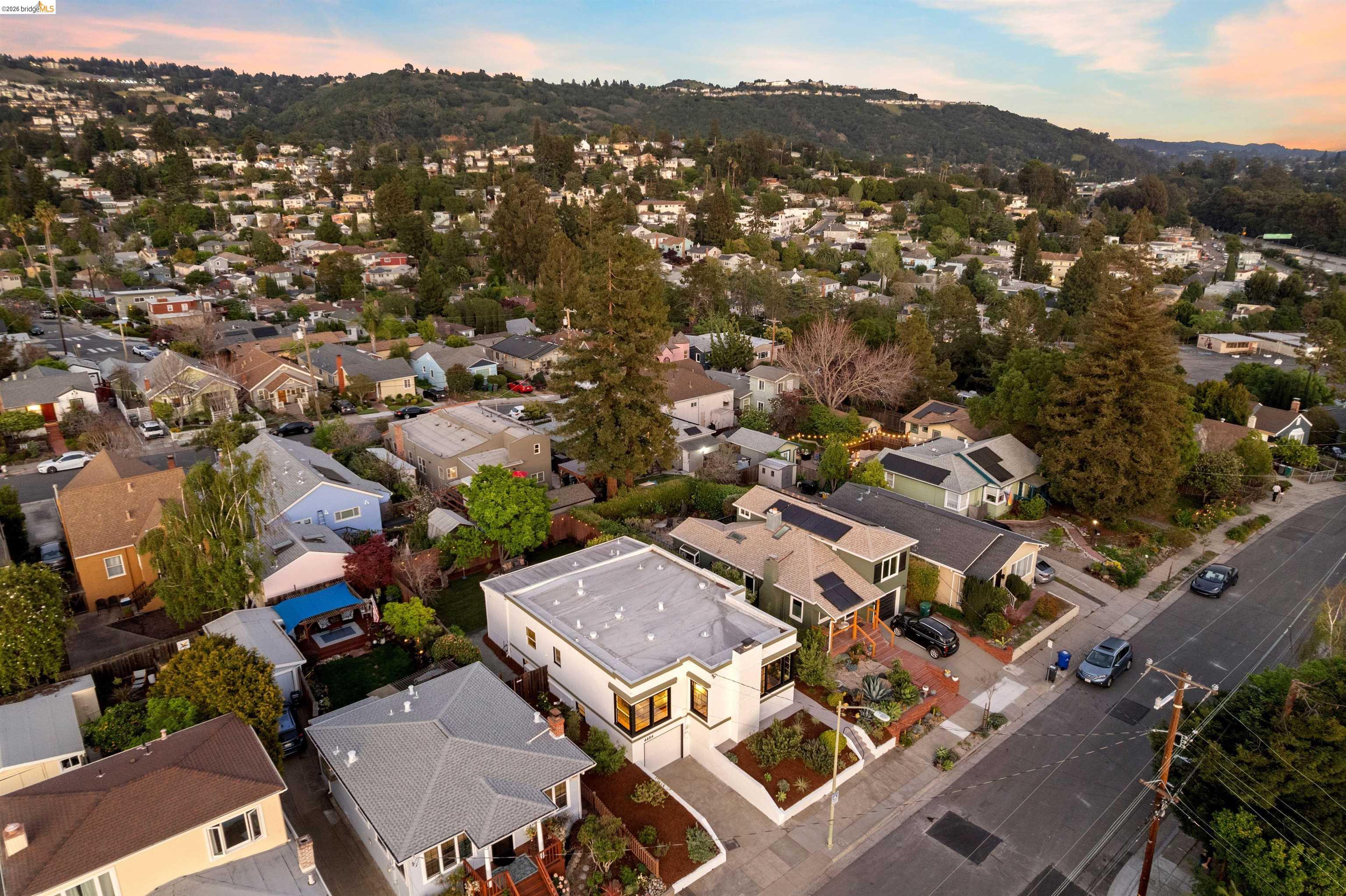 Detail Gallery Image 58 of 60 For 4484 Tulip Ave, Oakland,  CA 94619 - 3 Beds | 2 Baths