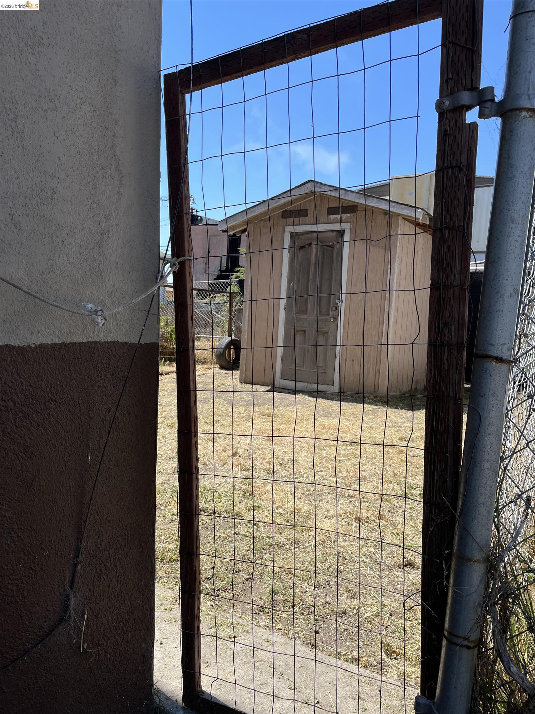 Detail Gallery Image 6 of 15 For 381a, 381b S 34th St, Richmond,  CA 94804 - – Beds | – Baths