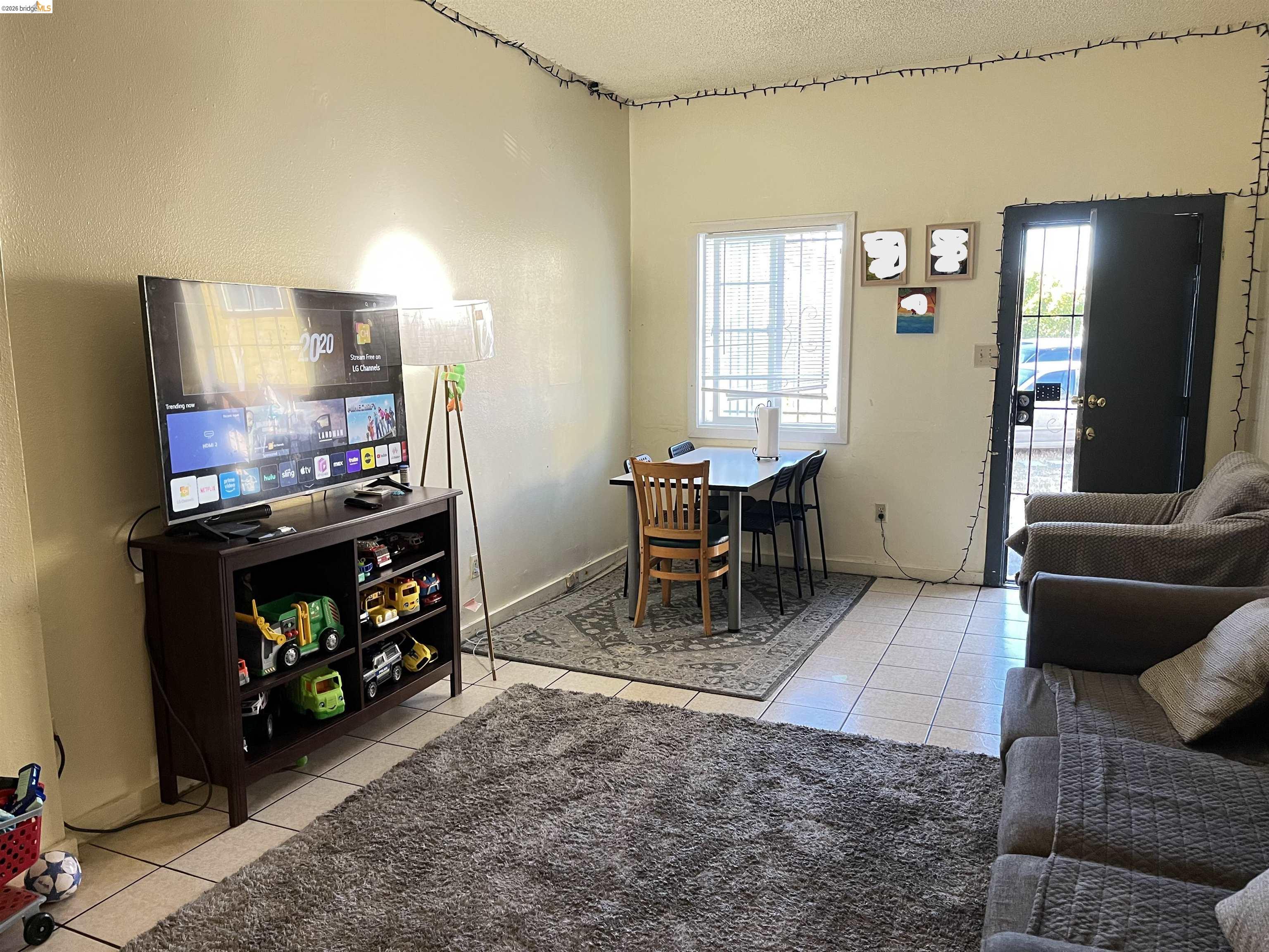 Detail Gallery Image 9 of 15 For 381a, 381b S 34th St, Richmond,  CA 94804 - – Beds | – Baths