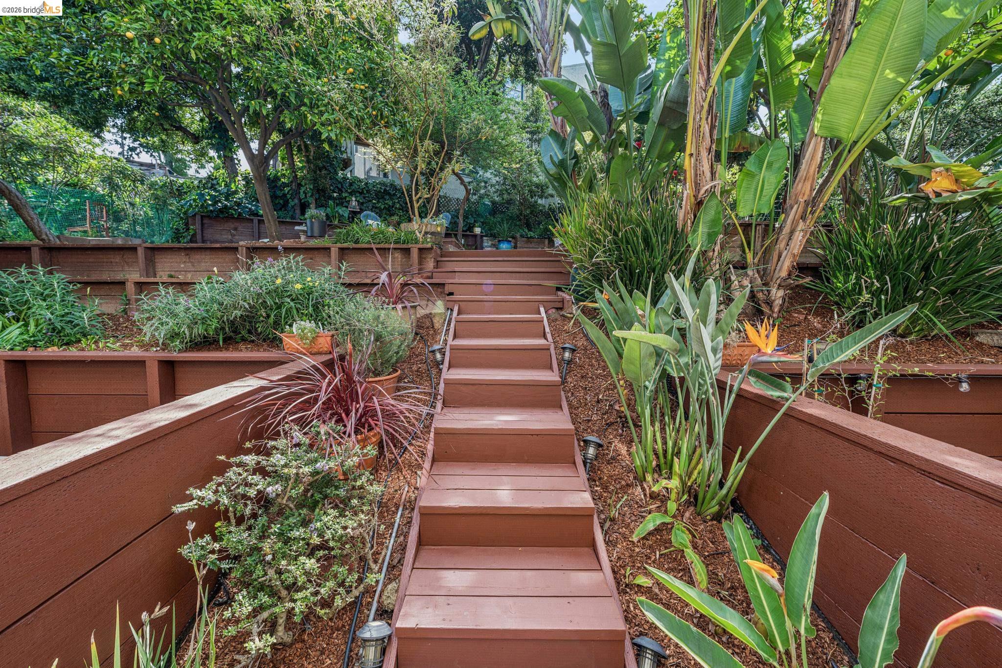 Detail Gallery Image 43 of 60 For 2306 Ivy Dr, Oakland,  CA 94606 - – Beds | – Baths