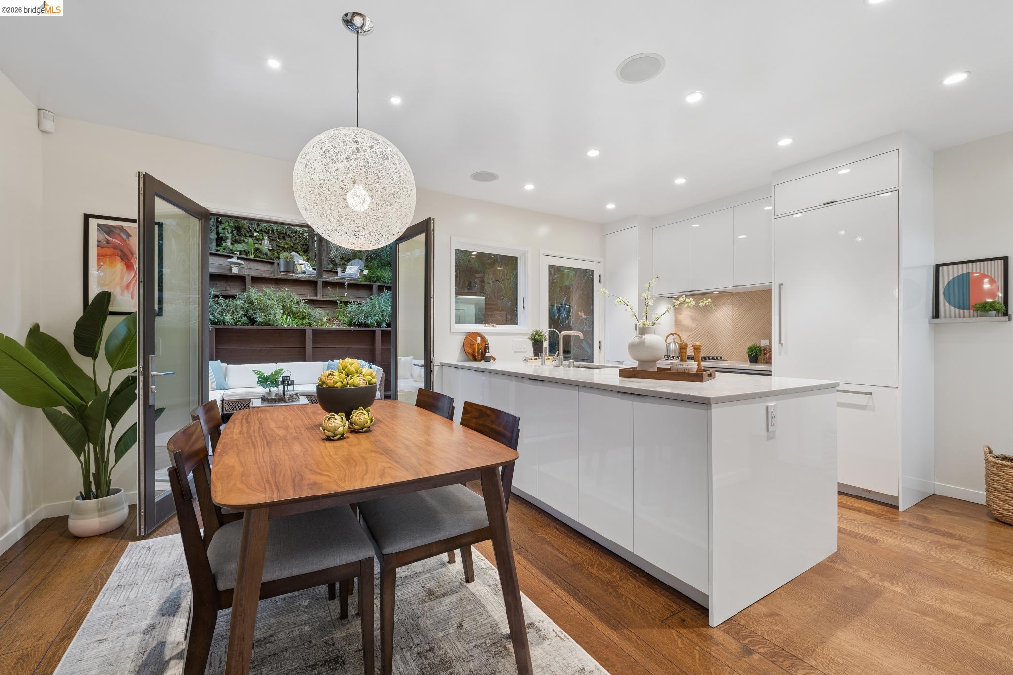 Detail Gallery Image 53 of 60 For 2306 Ivy Dr, Oakland,  CA 94606 - – Beds | – Baths