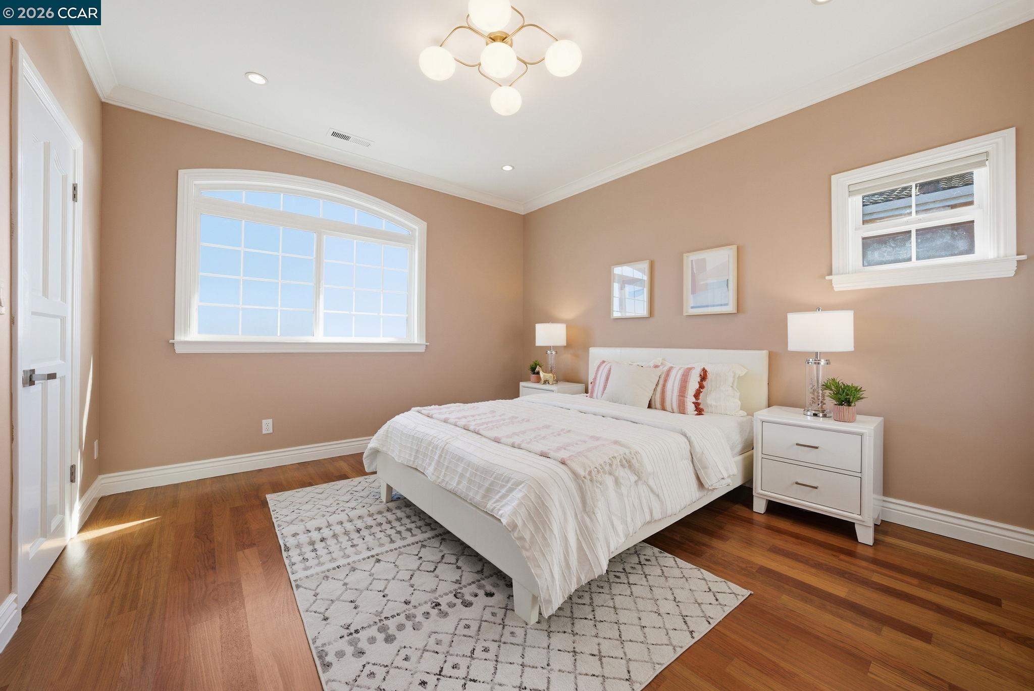 Detail Gallery Image 31 of 59 For 8 Millbrae Cir, Millbrae,  CA 94030 - 4 Beds | 3/1 Baths