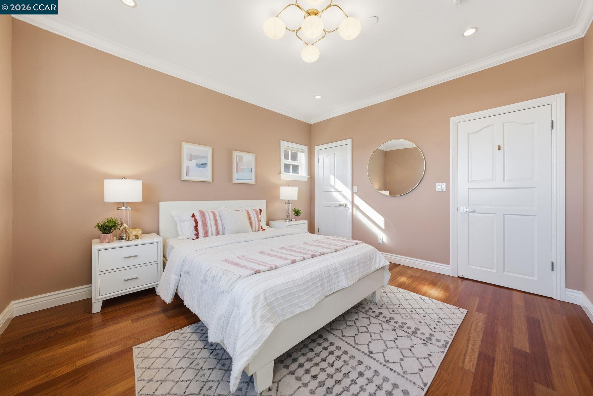 Detail Gallery Image 32 of 59 For 8 Millbrae Cir, Millbrae,  CA 94030 - 4 Beds | 3/1 Baths