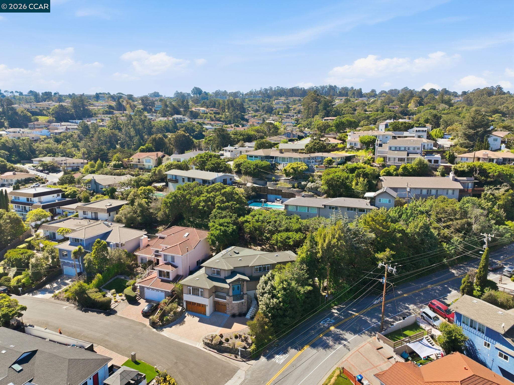 Detail Gallery Image 55 of 59 For 8 Millbrae Cir, Millbrae,  CA 94030 - 4 Beds | 3/1 Baths