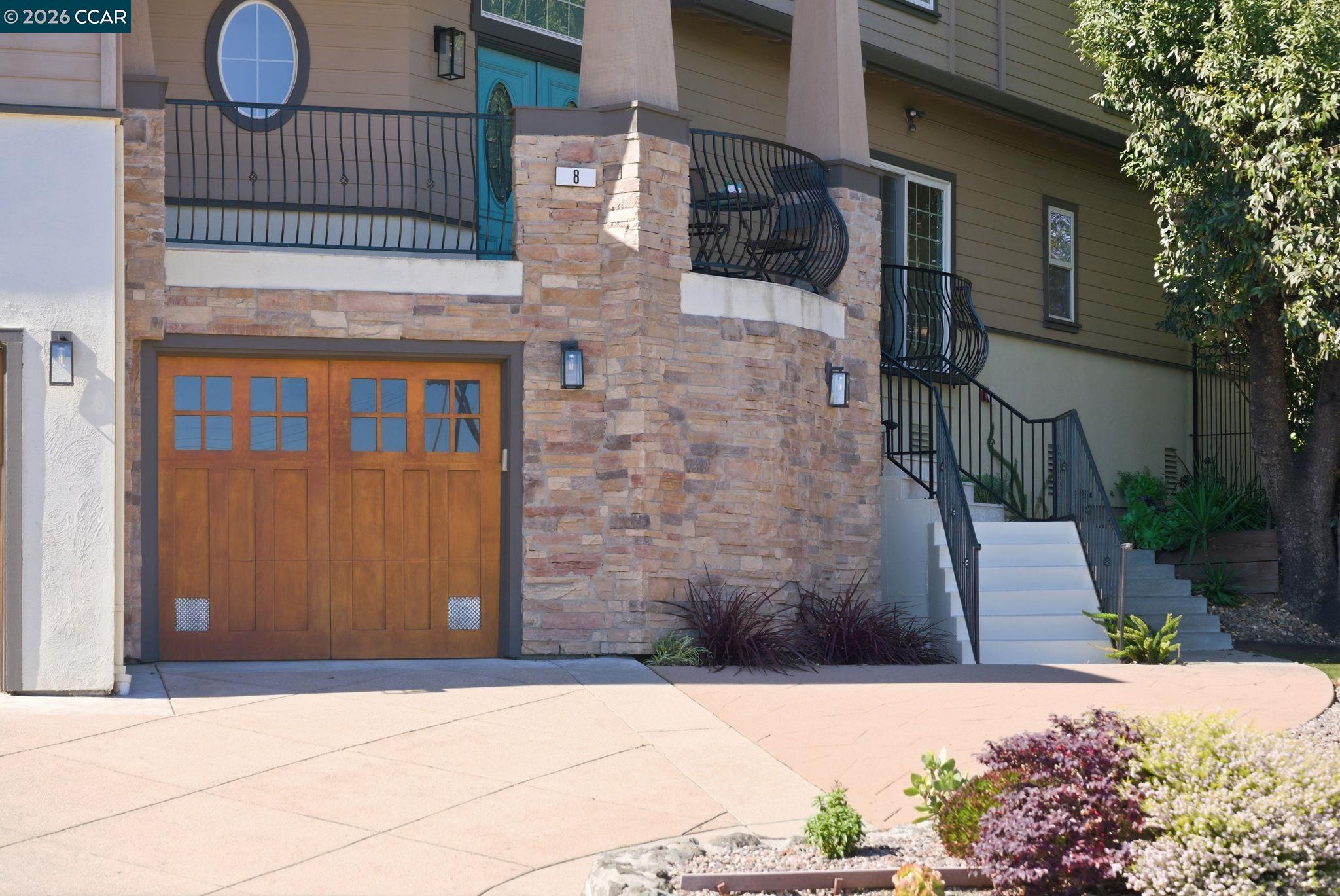 Detail Gallery Image 9 of 59 For 8 Millbrae Cir, Millbrae,  CA 94030 - 4 Beds | 3/1 Baths