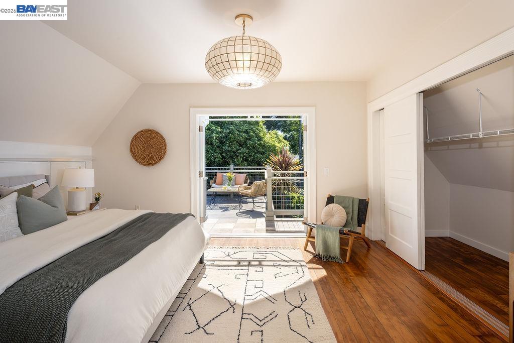 Detail Gallery Image 21 of 45 For 2420 9th Ave, Oakland,  CA 94606 - 4 Beds | 2/1 Baths
