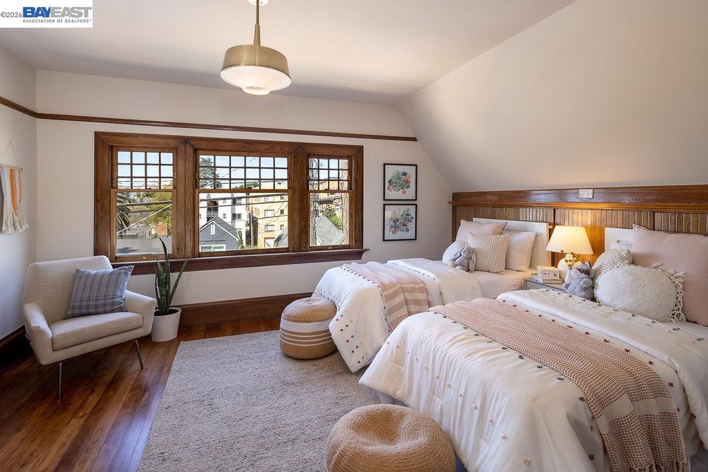 Detail Gallery Image 24 of 45 For 2420 9th Ave, Oakland,  CA 94606 - 4 Beds | 2/1 Baths