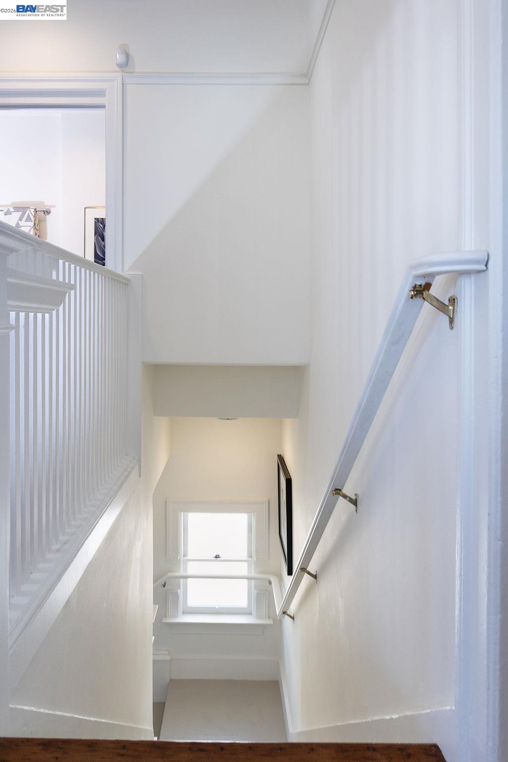 Detail Gallery Image 33 of 45 For 2420 9th Ave, Oakland,  CA 94606 - 4 Beds | 2/1 Baths