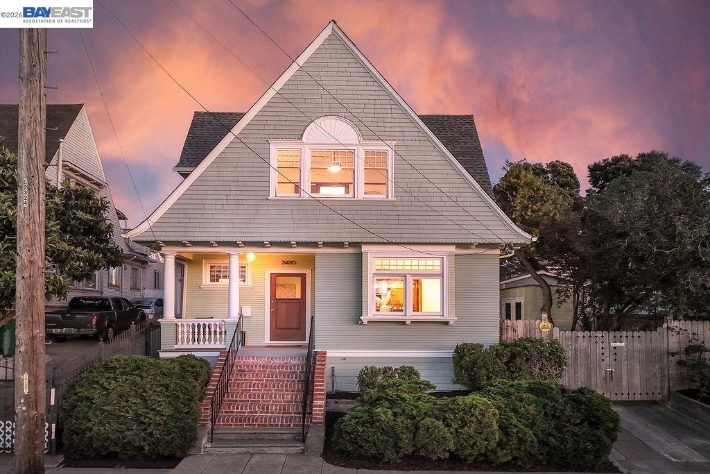 Detail Gallery Image 42 of 45 For 2420 9th Ave, Oakland,  CA 94606 - 4 Beds | 2/1 Baths