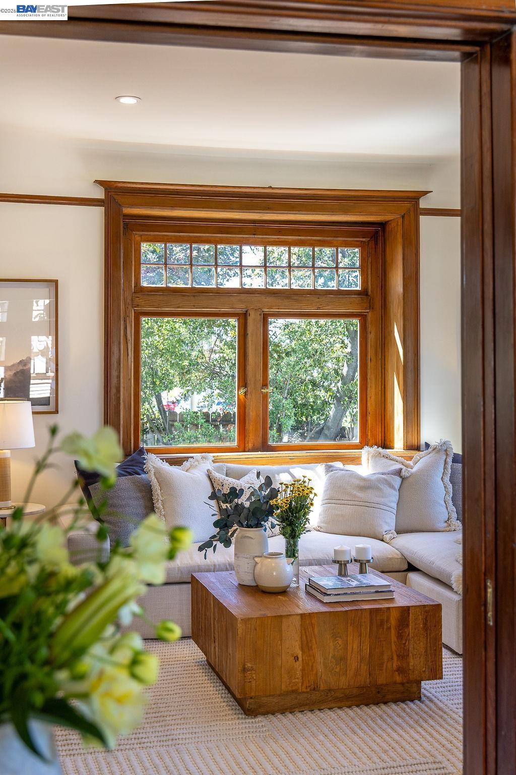 Detail Gallery Image 7 of 45 For 2420 9th Ave, Oakland,  CA 94606 - 4 Beds | 2/1 Baths