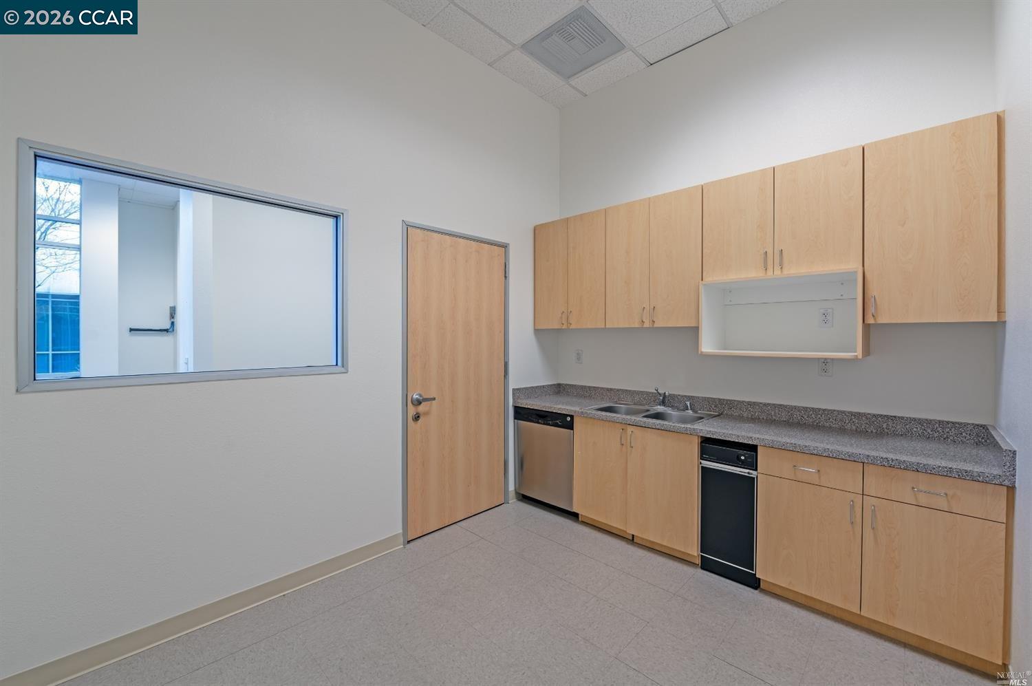 Detail Gallery Image 6 of 8 For 4747 Mangels Blvd, Fairfield,  CA 94534 - – Beds | – Baths