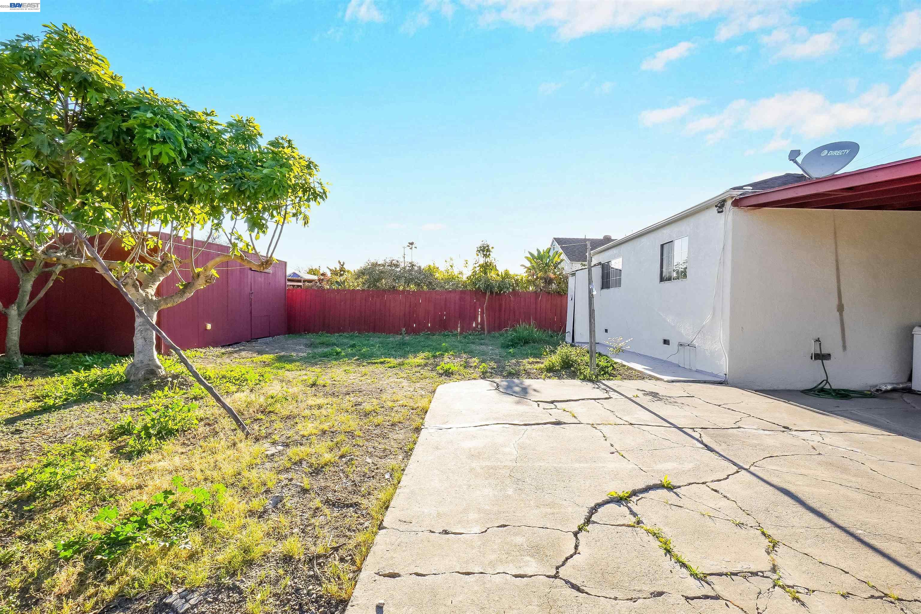 Detail Gallery Image 16 of 56 For 387 Tennyson Rd, Hayward,  CA 94544 - 4 Beds | 2 Baths