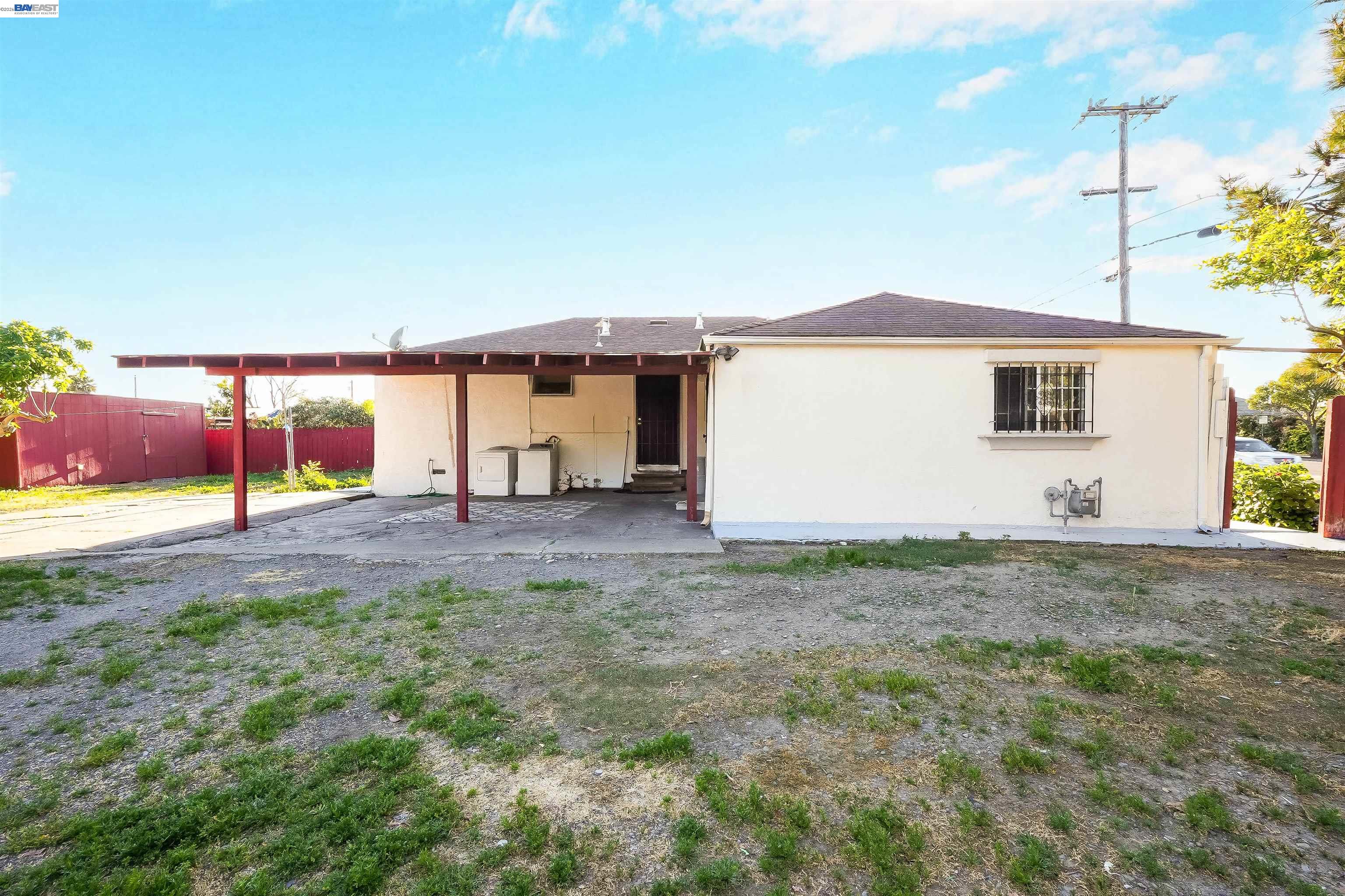 Detail Gallery Image 30 of 56 For 387 Tennyson Rd, Hayward,  CA 94544 - 4 Beds | 2 Baths