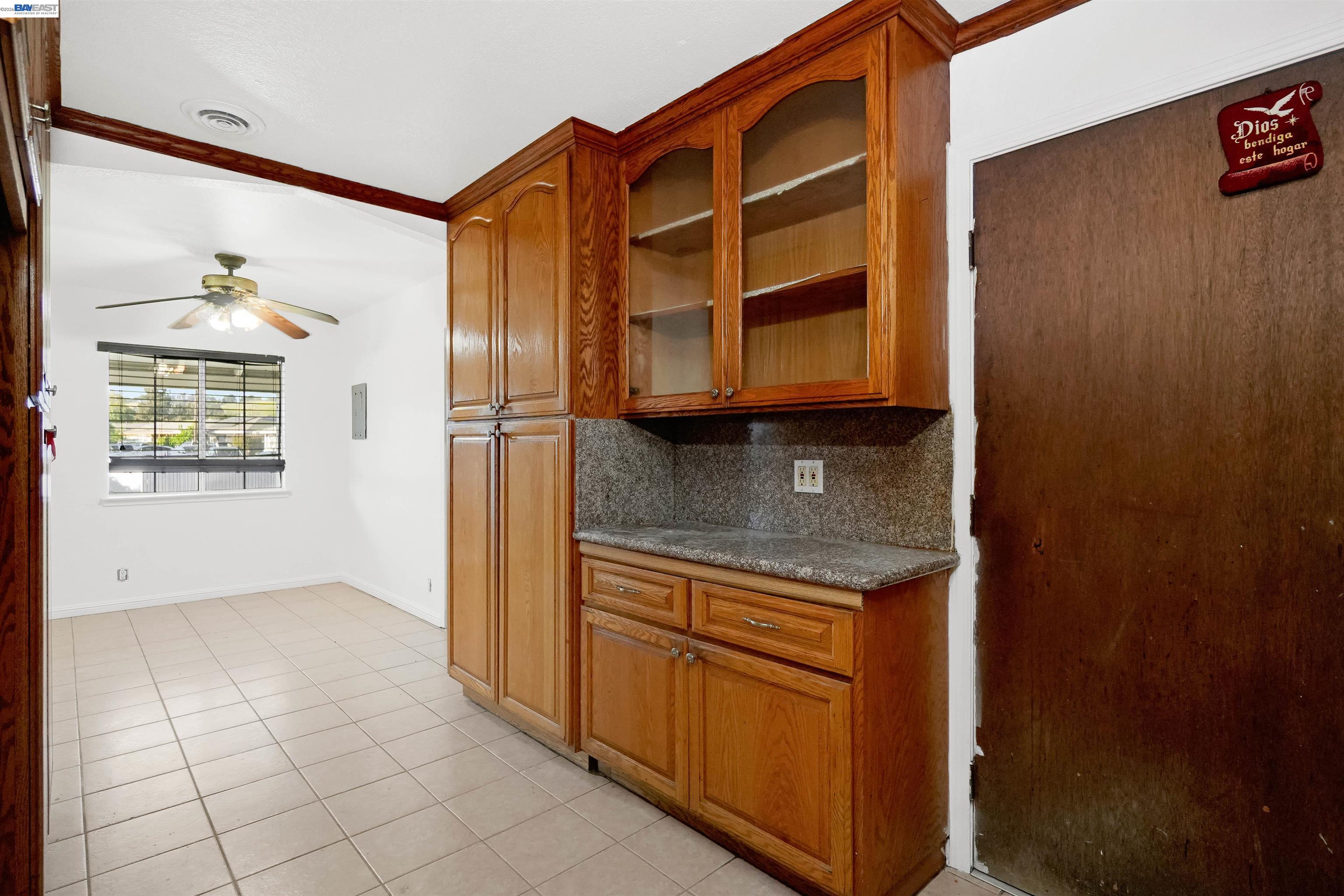 Detail Gallery Image 40 of 56 For 387 Tennyson Rd, Hayward,  CA 94544 - 4 Beds | 2 Baths