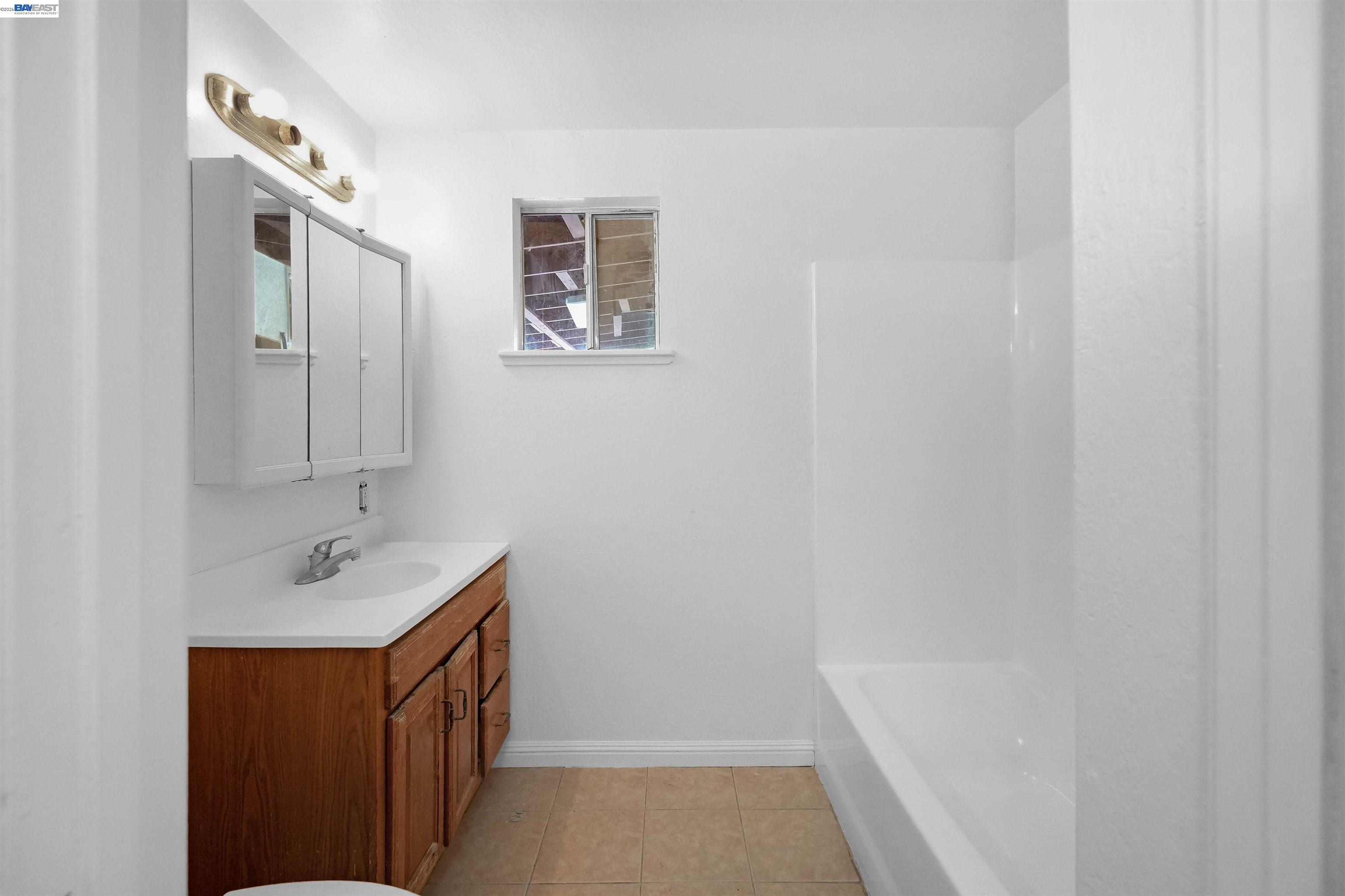 Detail Gallery Image 49 of 56 For 387 Tennyson Rd, Hayward,  CA 94544 - 4 Beds | 2 Baths