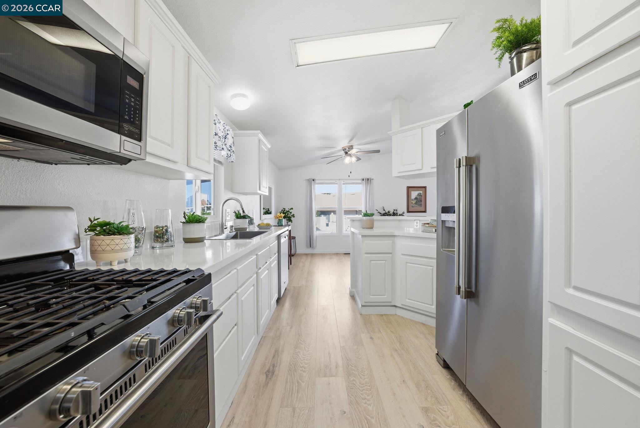 Detail Gallery Image 14 of 39 For 16401 San Pablo Ave #240,  San Pablo,  CA 94806 - 2 Beds | 2 Baths