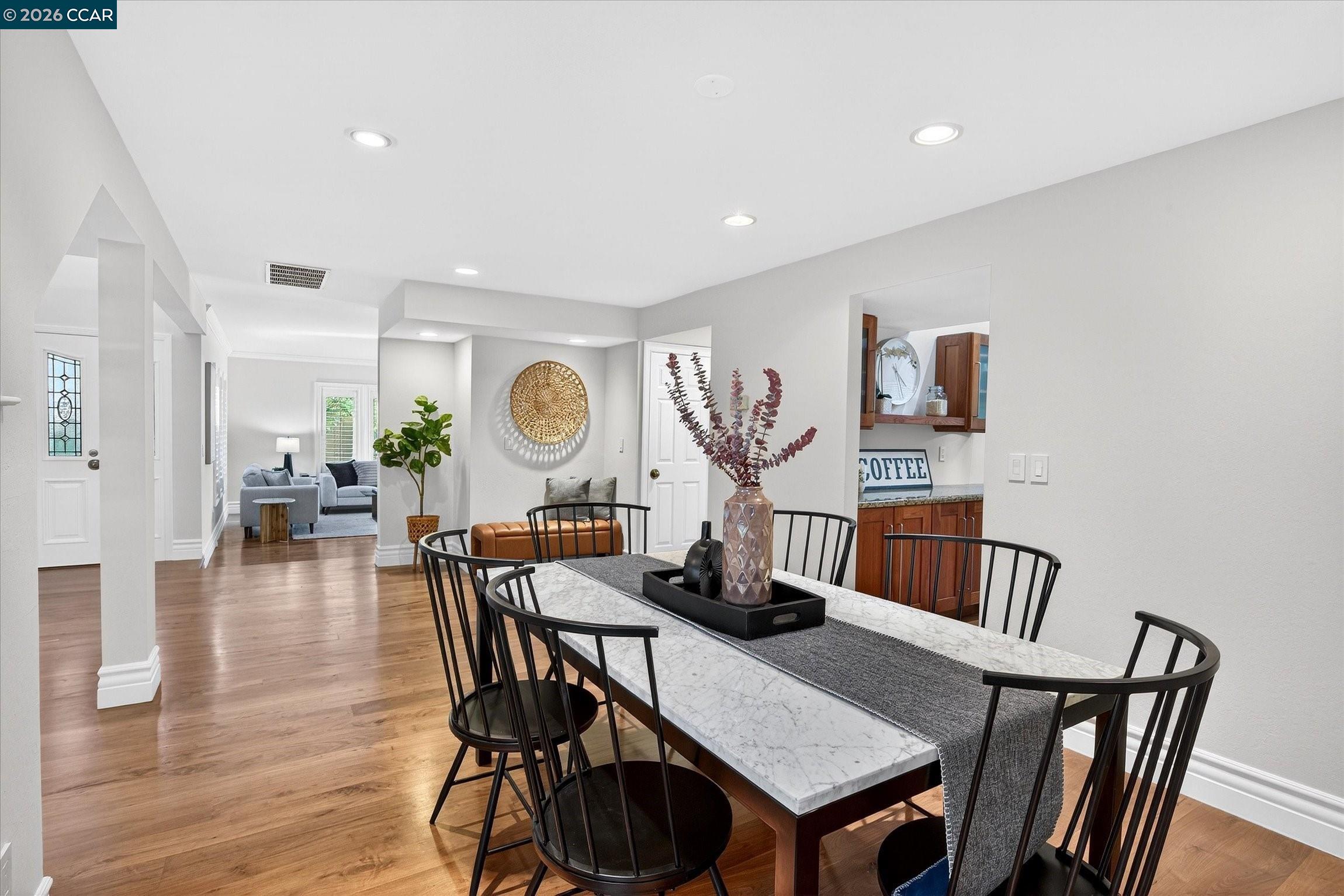 Detail Gallery Image 17 of 60 For 951 Redwood Dr, Danville,  CA 94506 - 3 Beds | 3 Baths