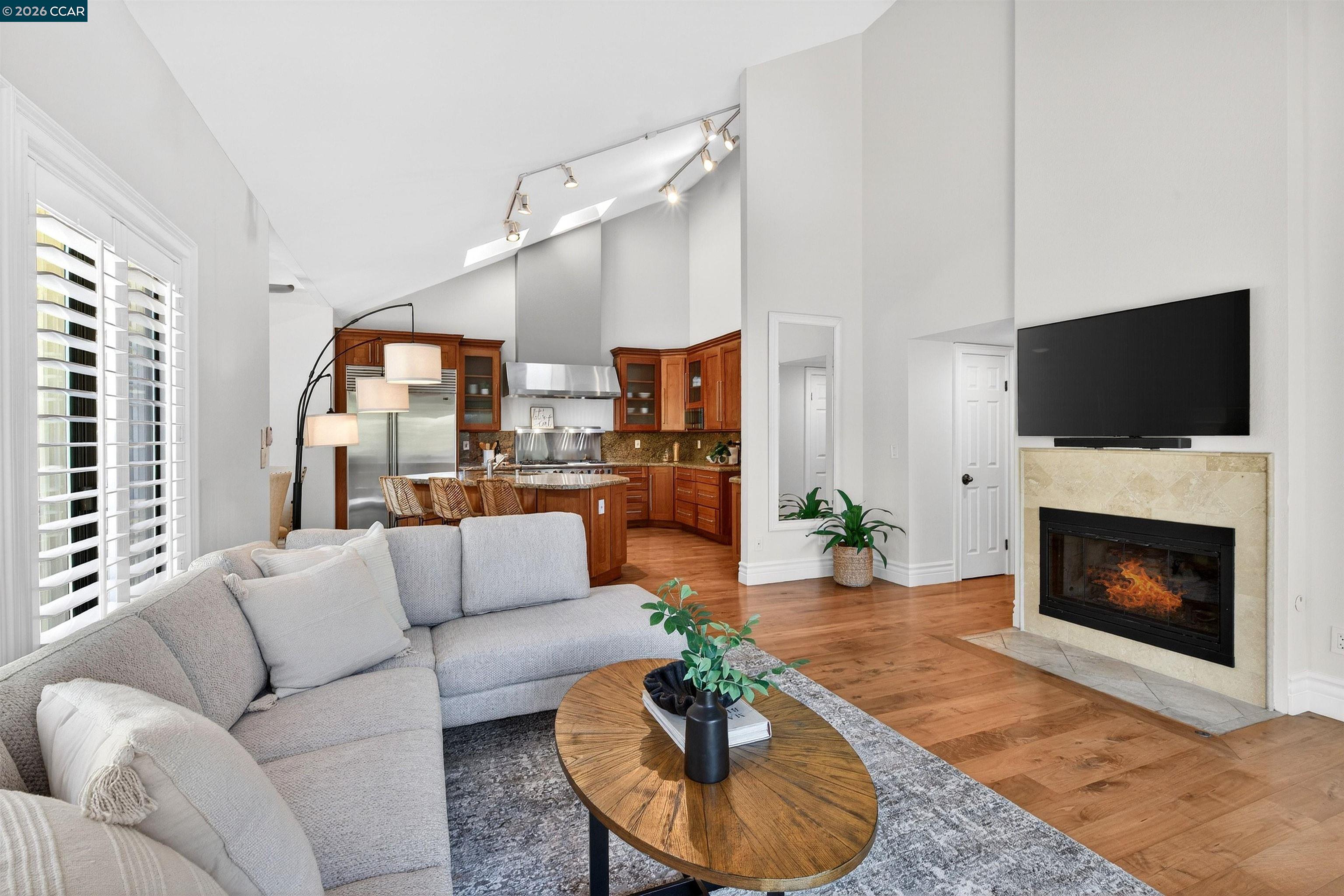 Detail Gallery Image 29 of 60 For 951 Redwood Dr, Danville,  CA 94506 - 3 Beds | 3 Baths